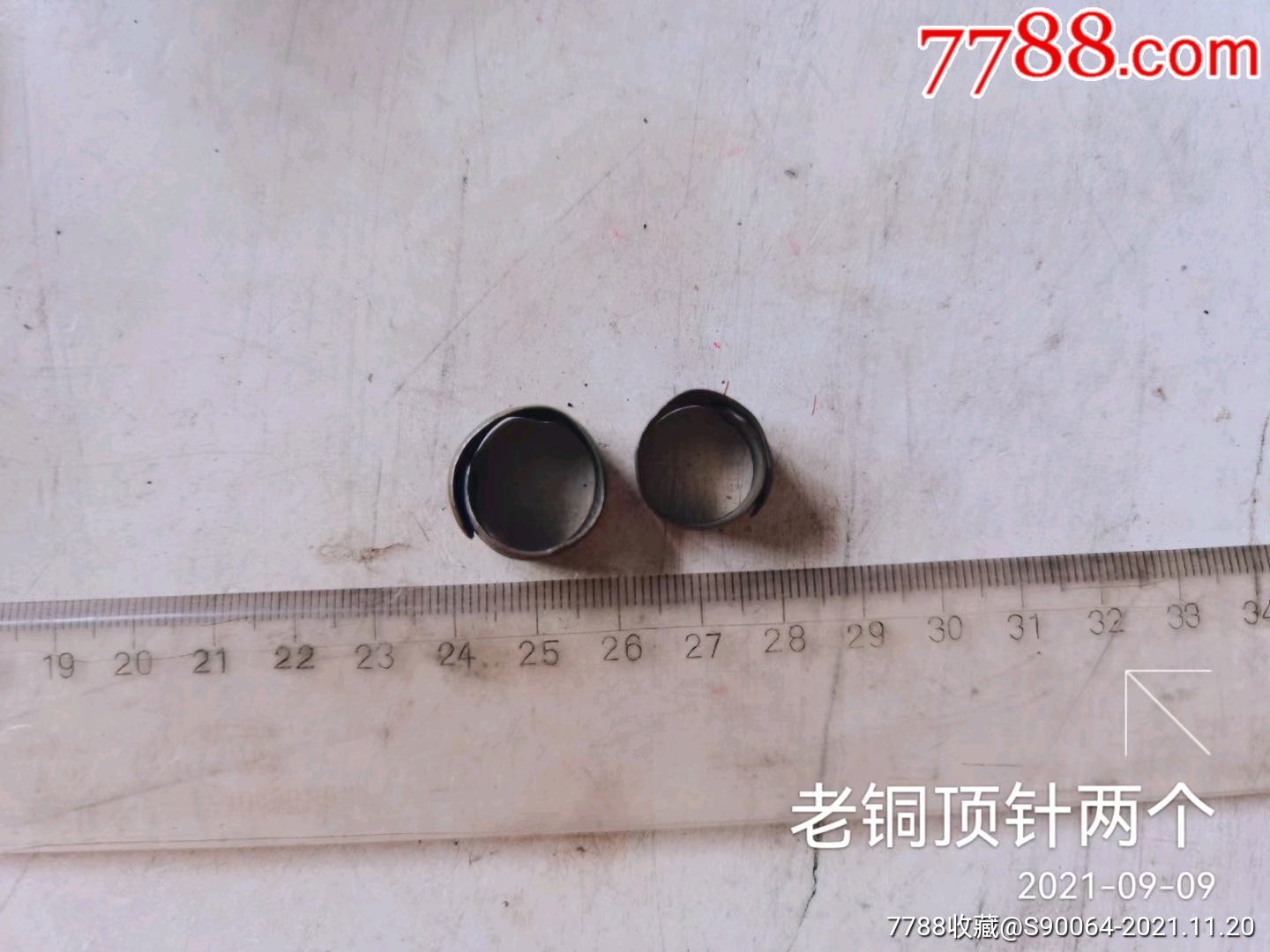 老铜顶针两个,品相如图