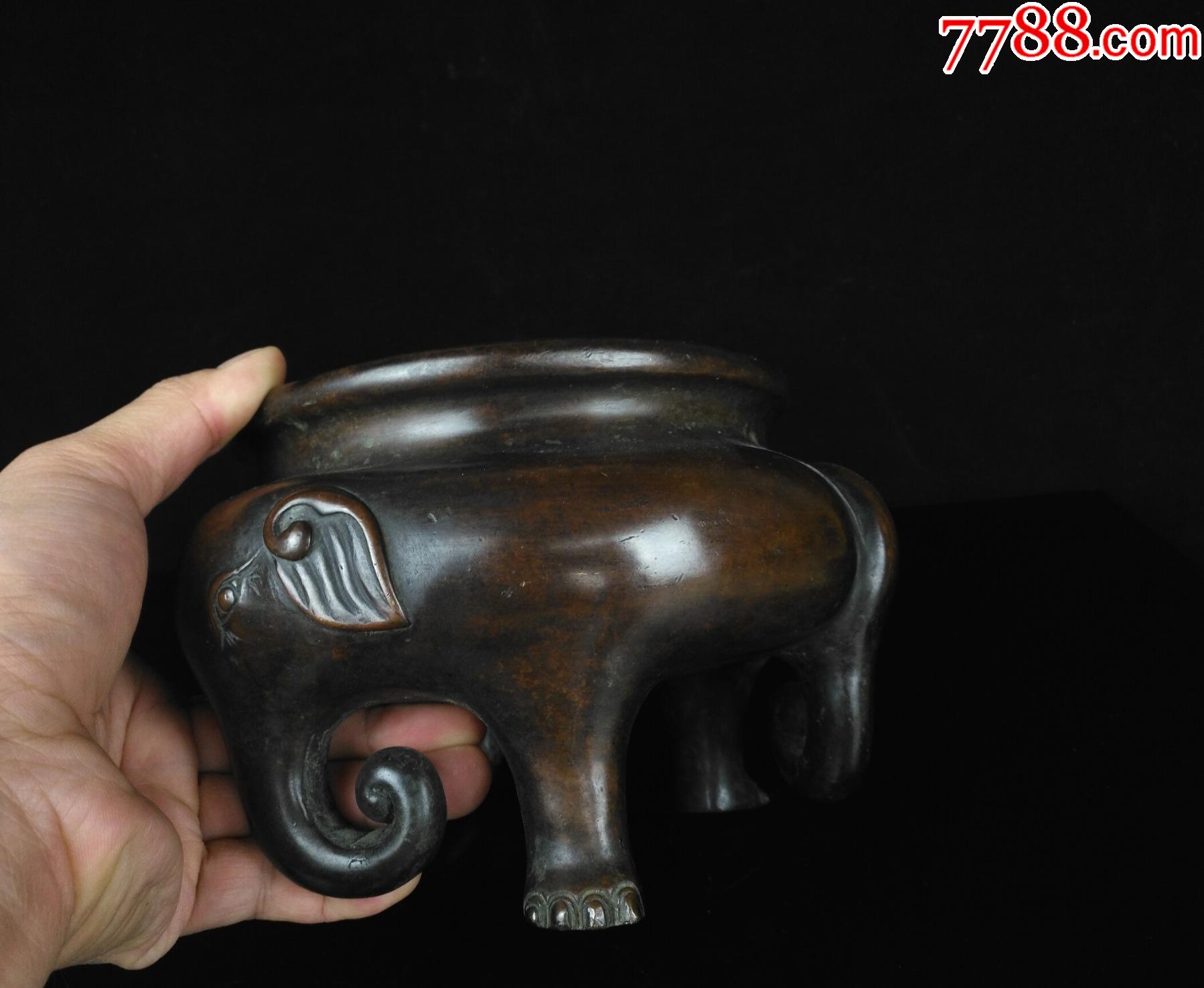 精品文玩清代案台宣德款大象足铜香炉