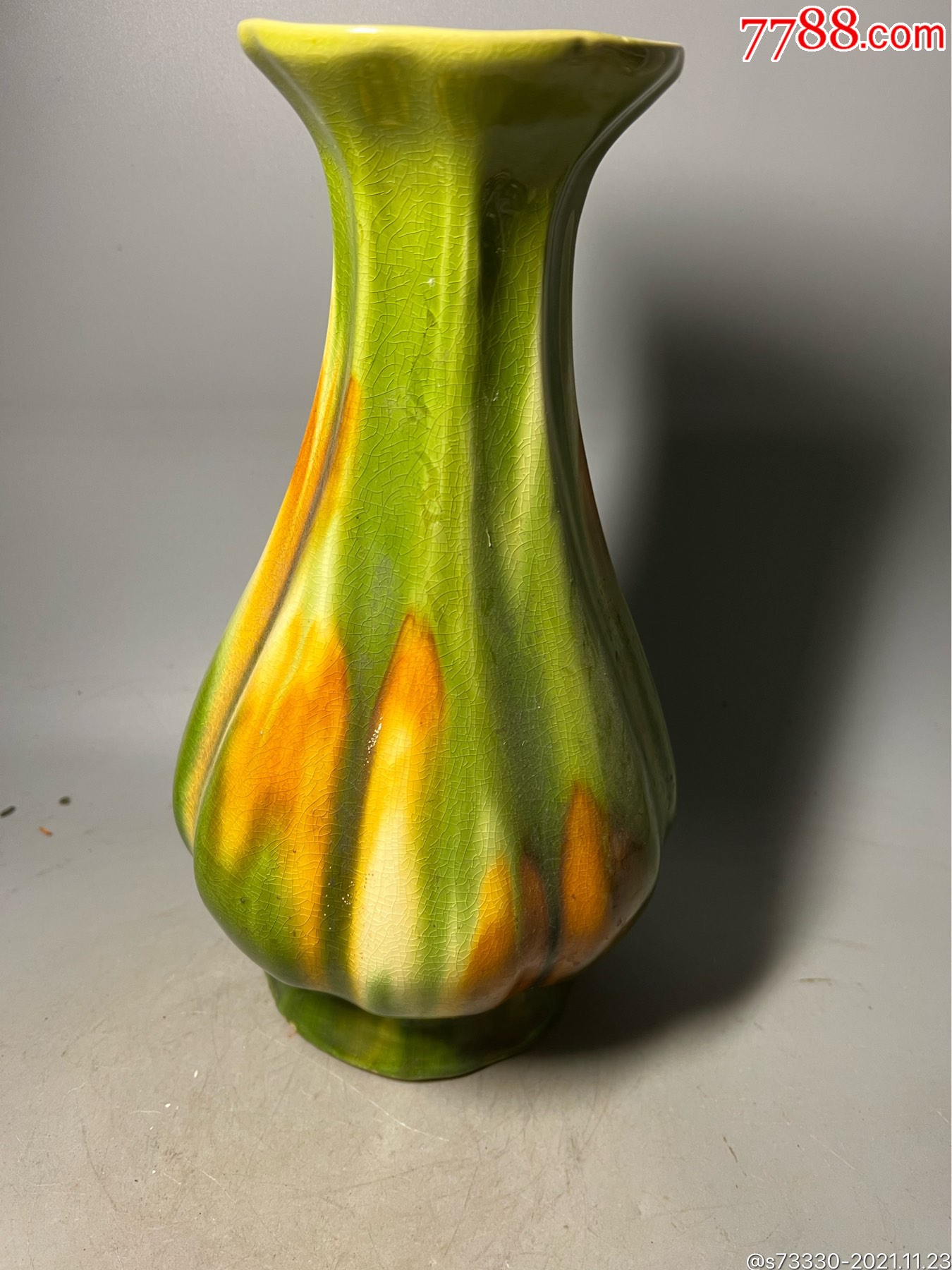 7080年代洛阳三彩28厘米瓜棱花瓶一只