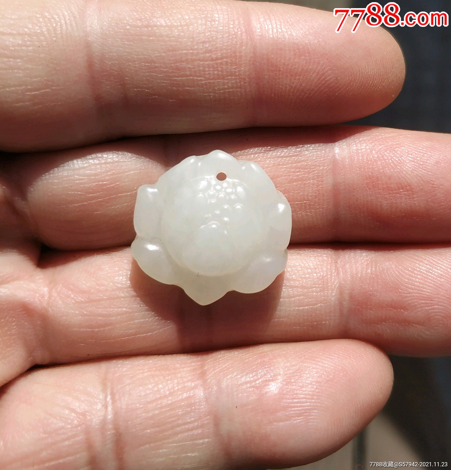 岫玉吊坠玉花一个