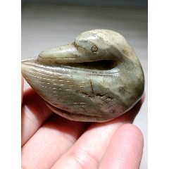 辽金时期和田青白玉回头鹅_辽金玛瑙件