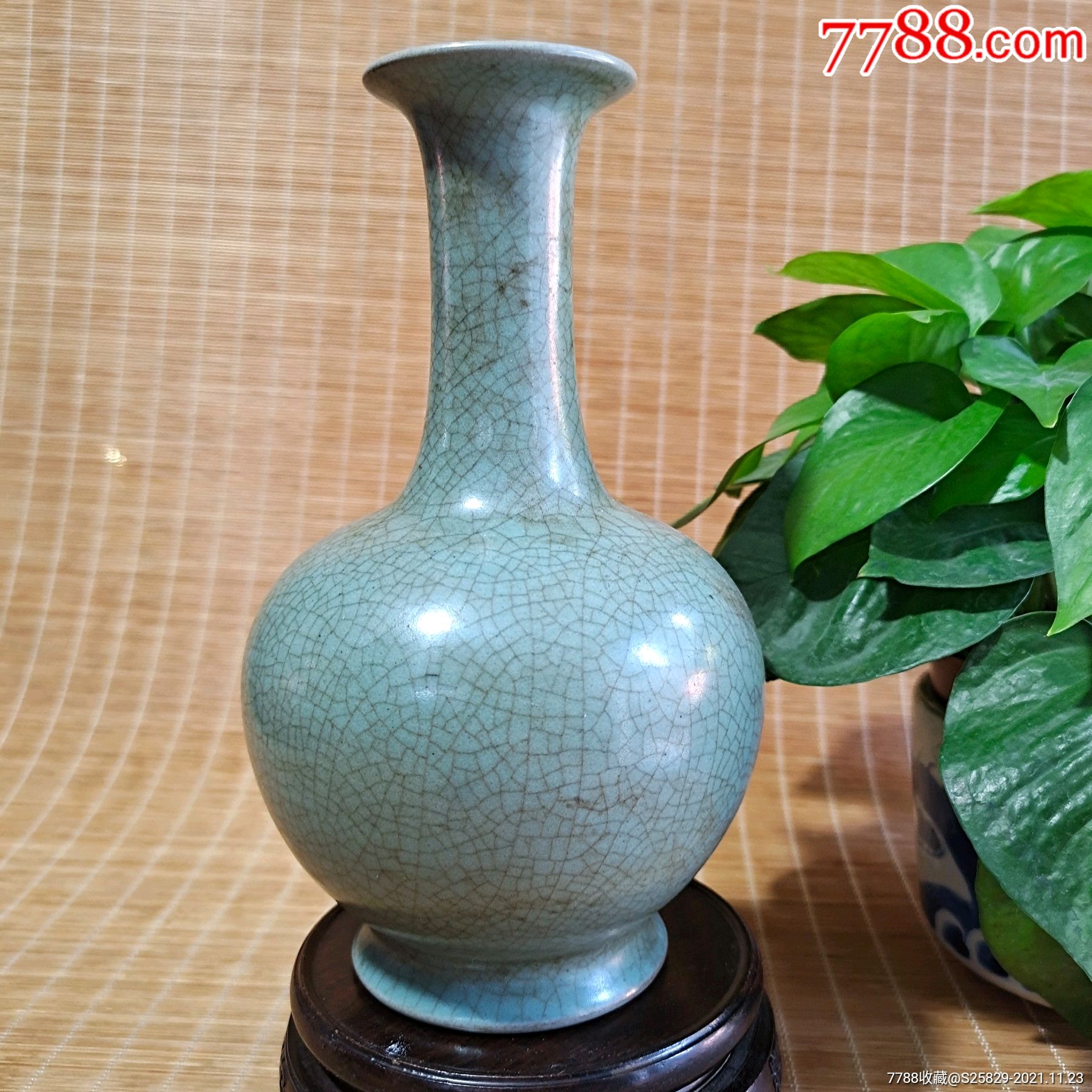 旧藏精品高古汝窑瓷瓶