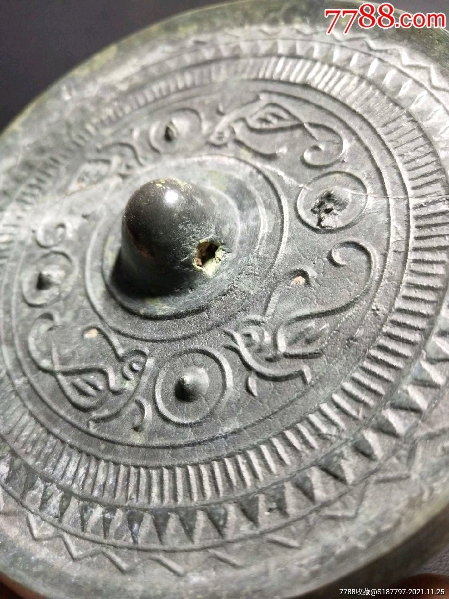 汉代铜镜四乳四雀