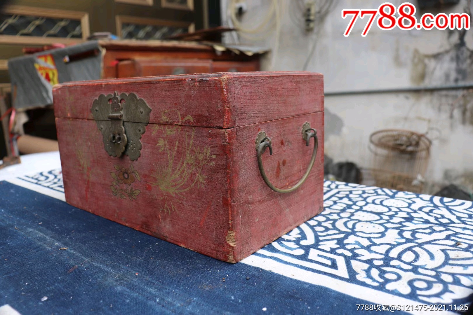 民俗老物件一线货源收购老木手绘带蝴蝶铜攀铜钱盒首饰盒全品特价280