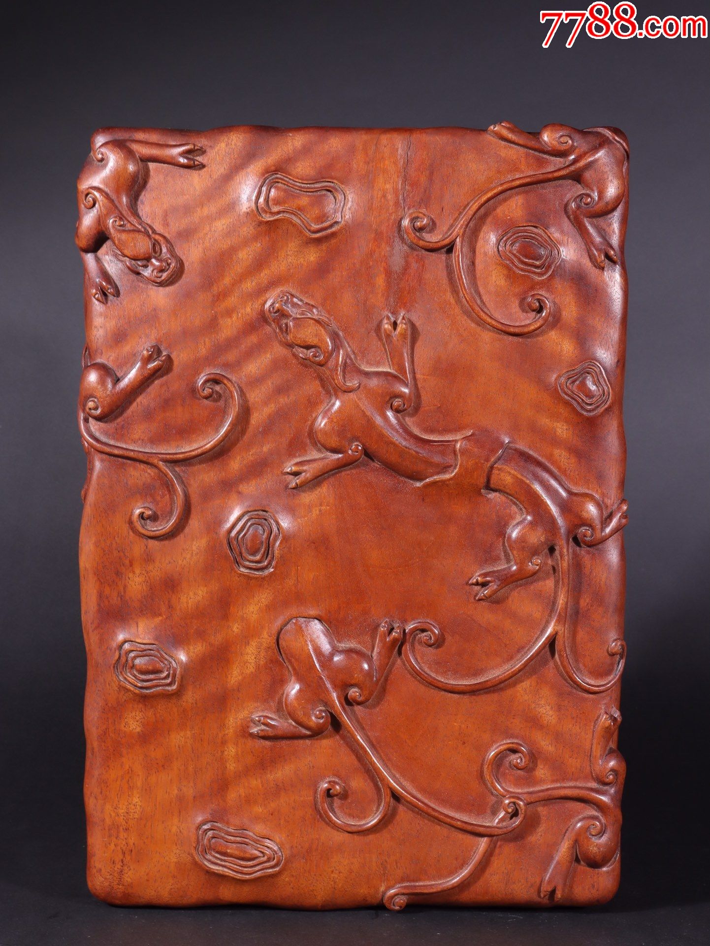 藏家让藏龙眼木螭龙盖盒