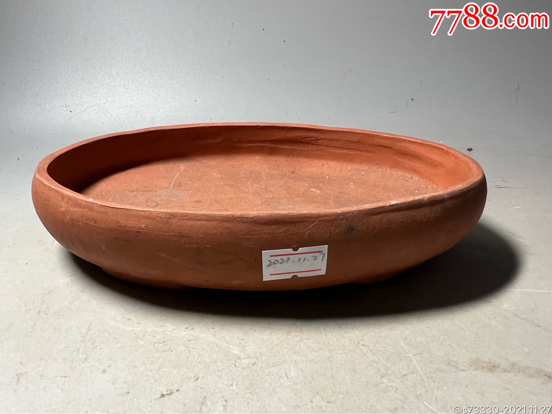 80年代左右椭圆形紫砂水仙盆一只