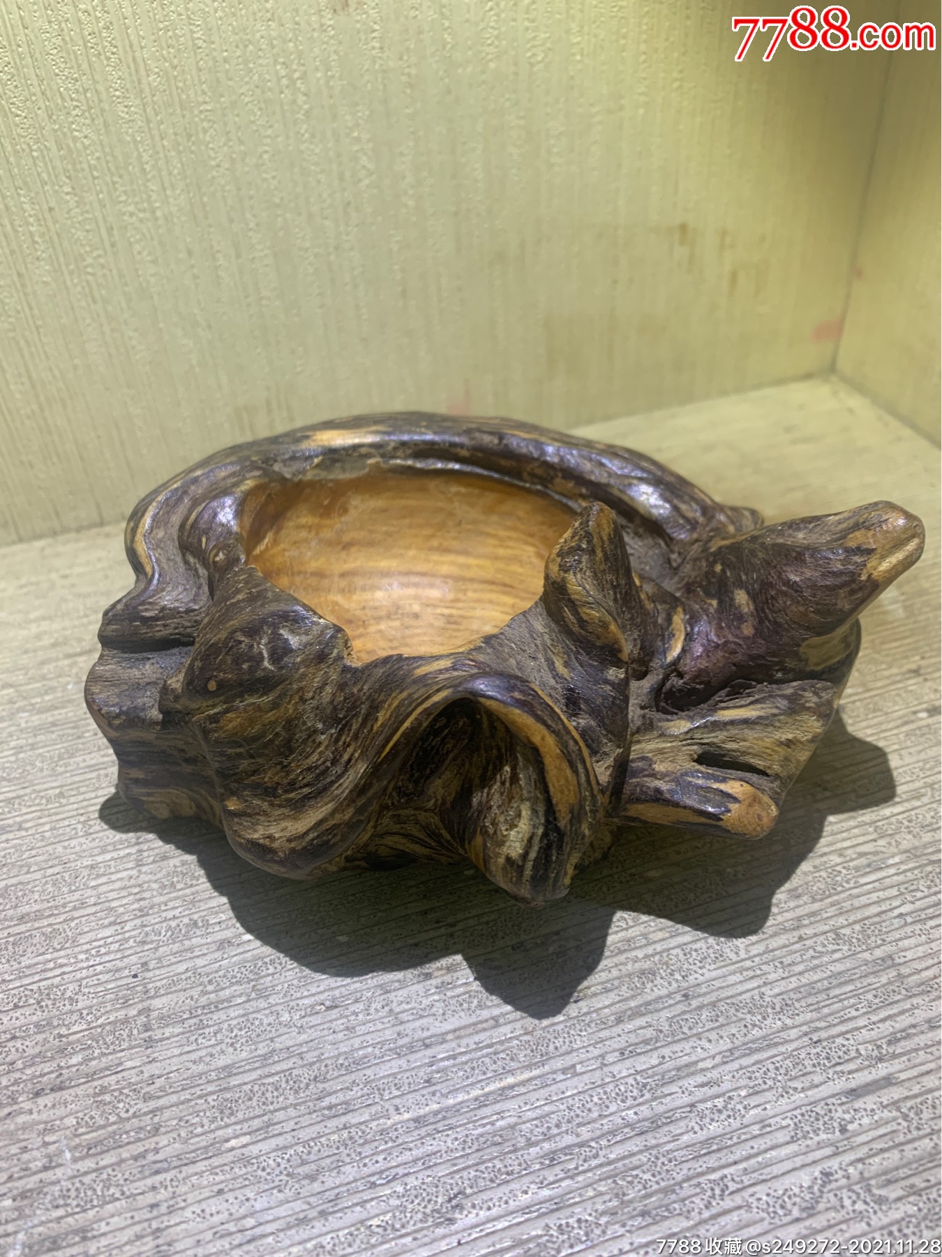 东北原始森林天然琥珀木根雕摆件