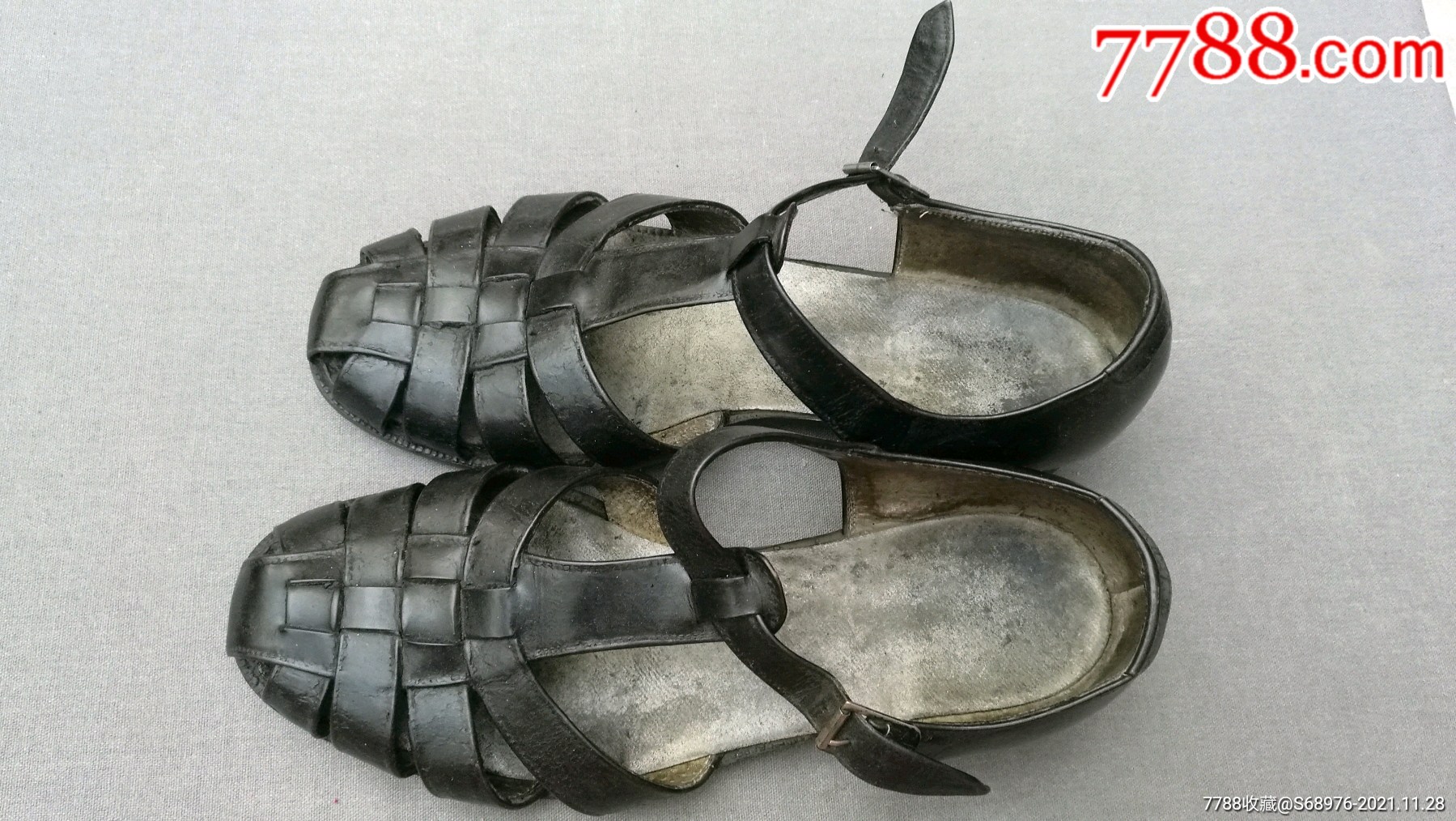 老皮凉鞋6070年代八带男式皮凉鞋牛皮大约42码皮质优可用可藏可做道具