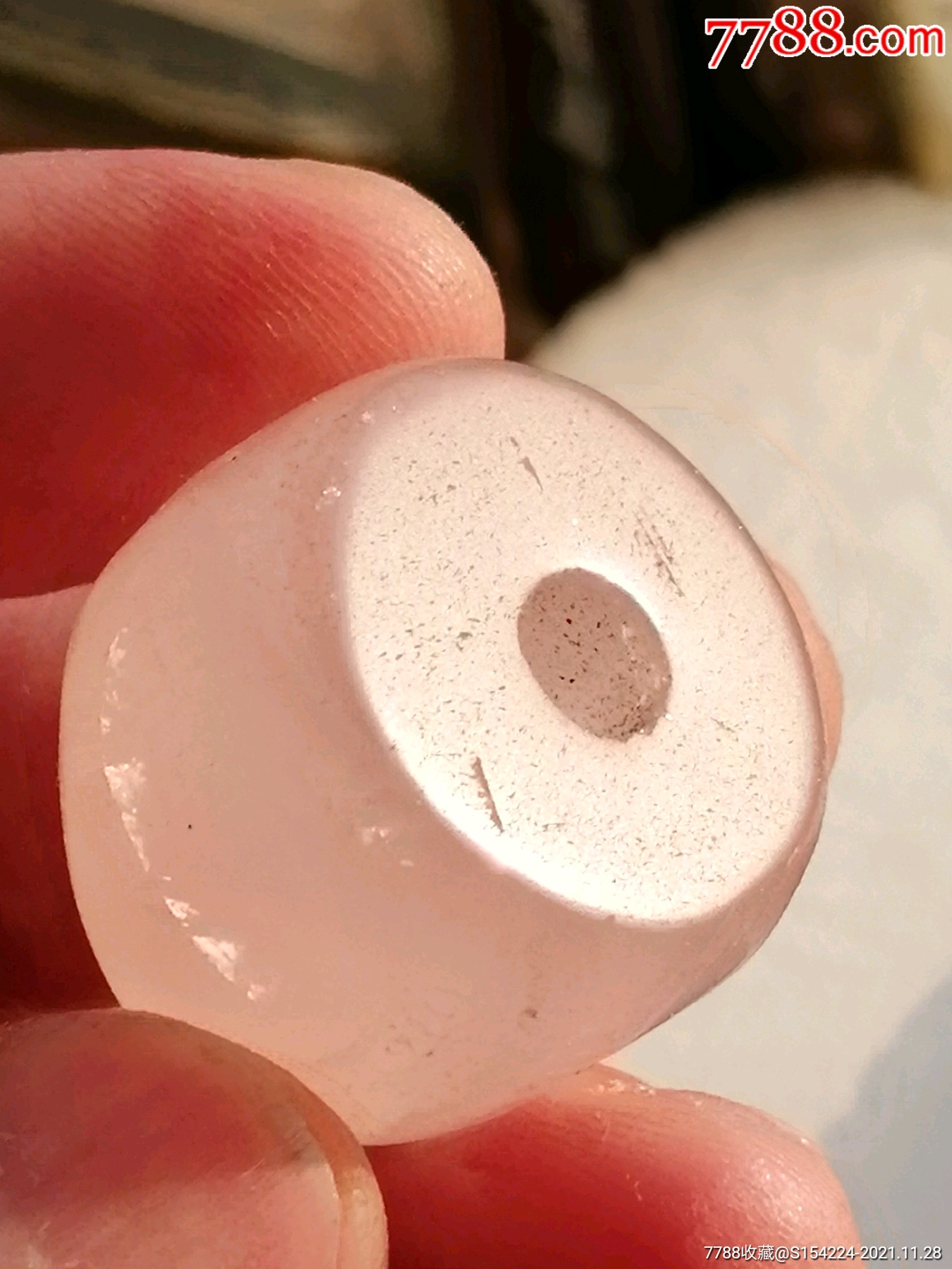 辽金时期老粉水晶扁珠