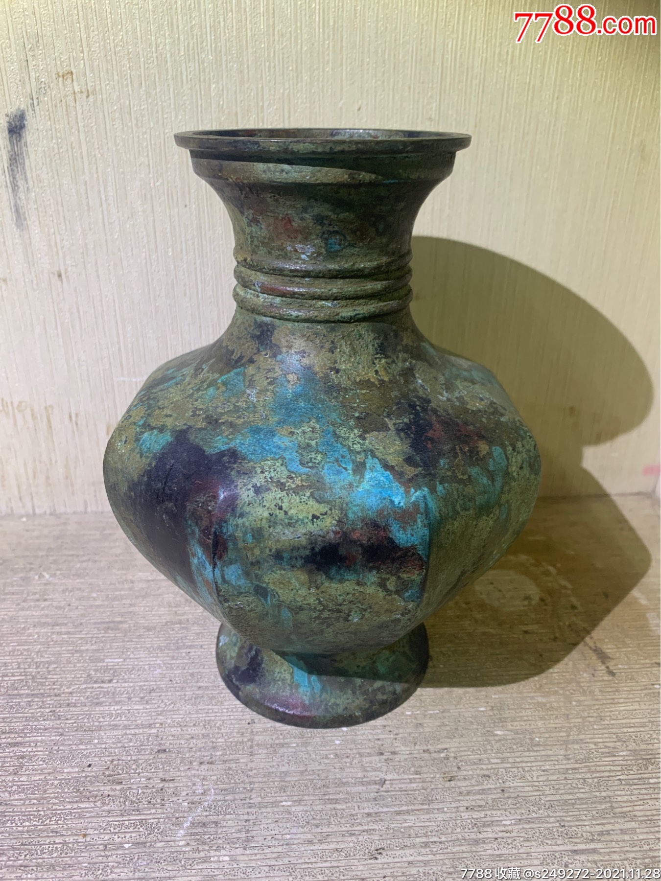 清代铜铉纹赏瓶