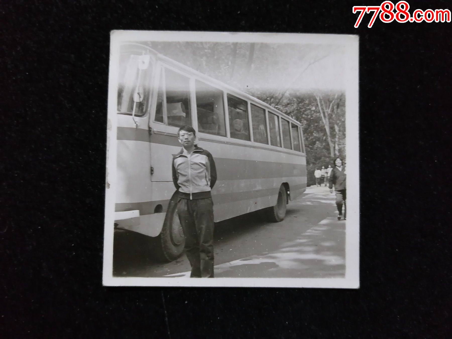 大客车-价格:10元-se84022287-老照片-零售-7788收藏__收藏热线