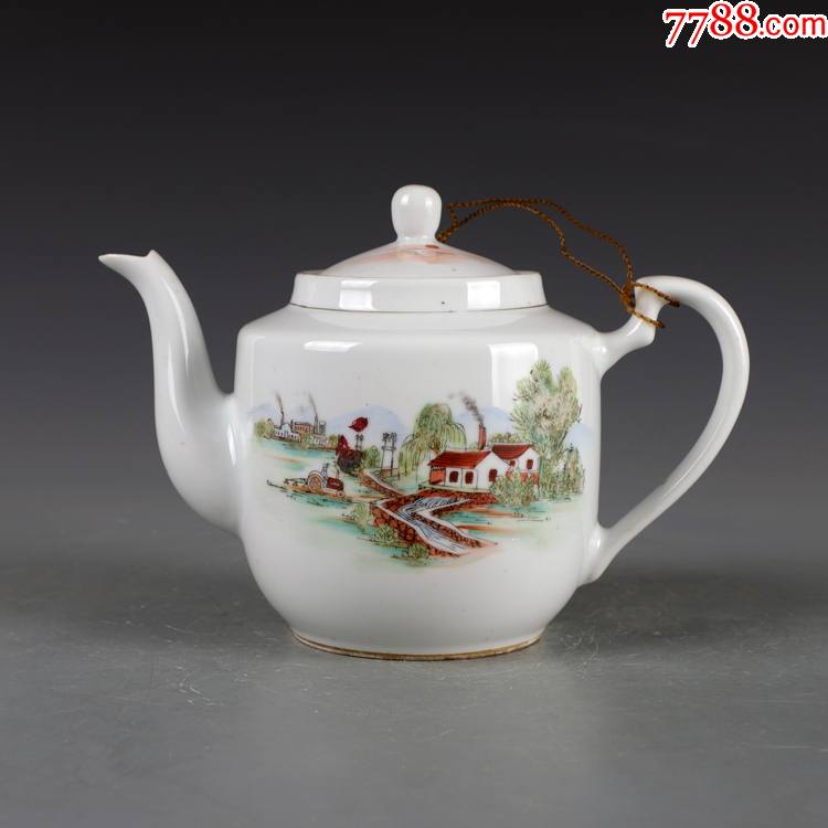 景德镇老厂货瓷器60年代手绘文革题材茶壶
