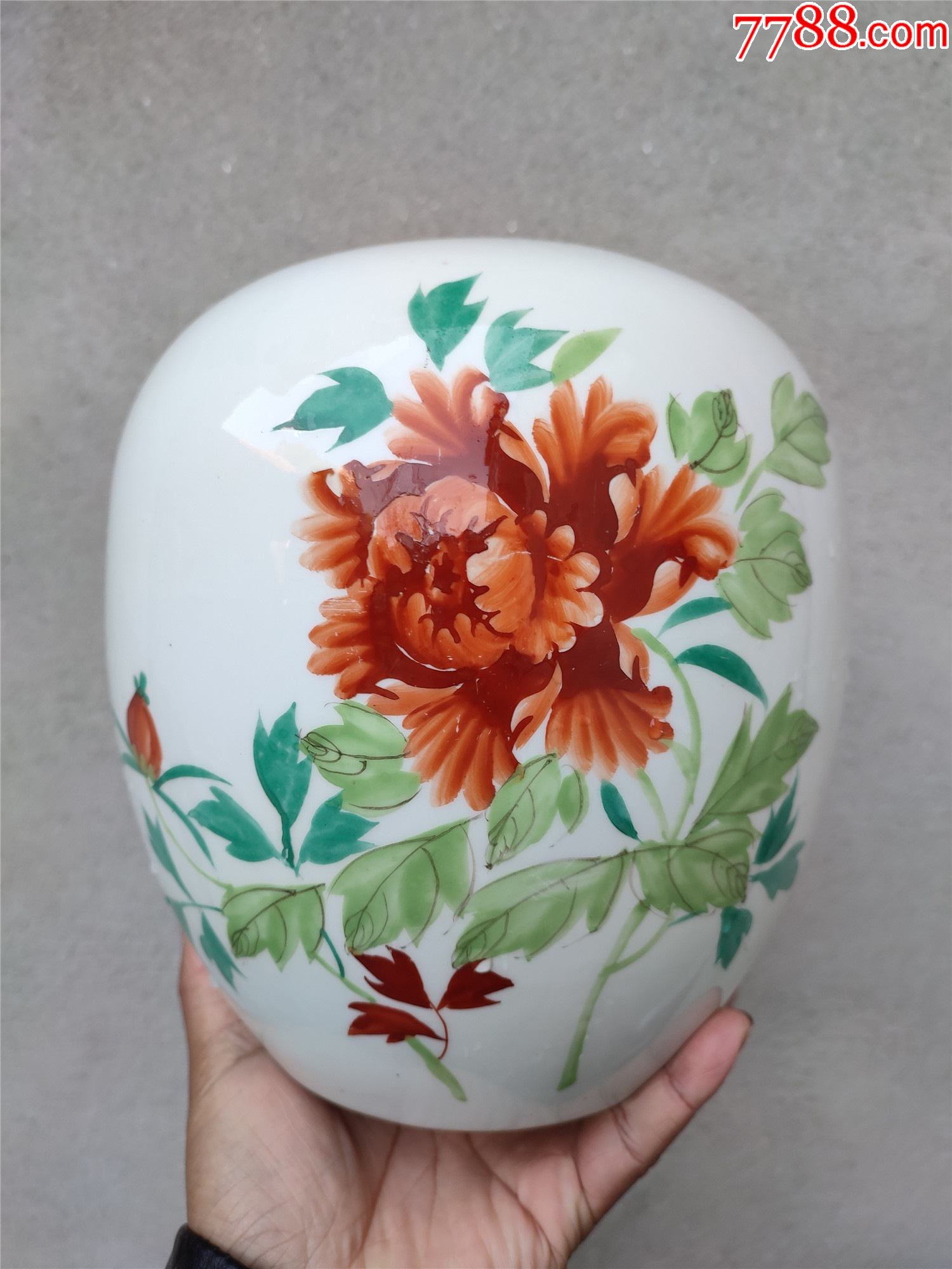 全品粉彩瓷器坛子高22厘米直径17厘米全品差盖子