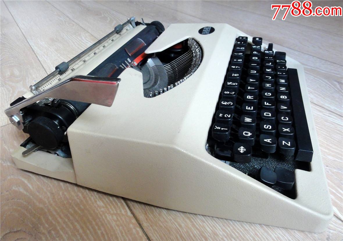 老国货收藏2111早期老式英雄牌机械英文打字机一套好品相45kg