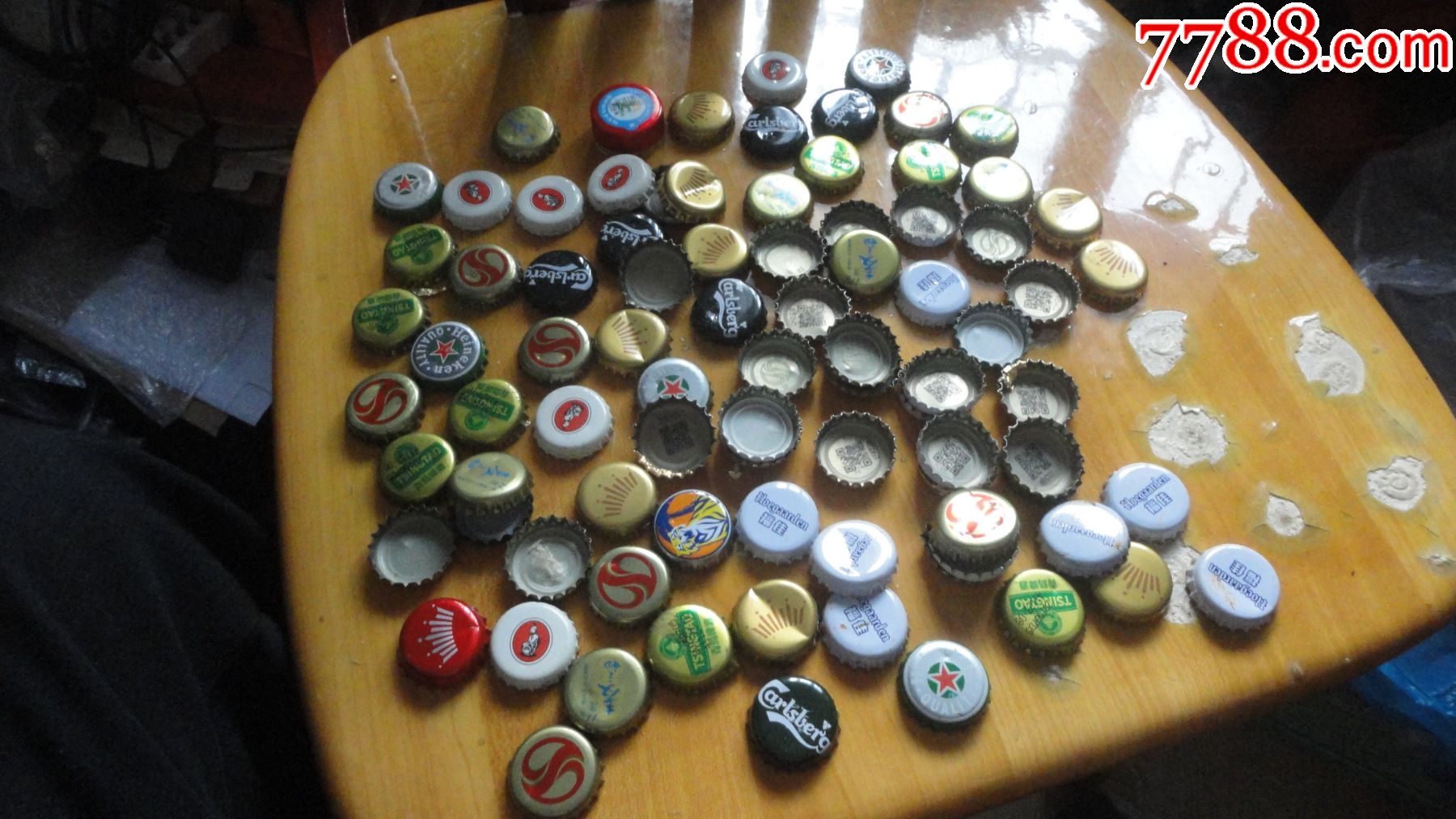 一堆酒瓶盖_价格25元_第1张_7788收藏__收藏热线