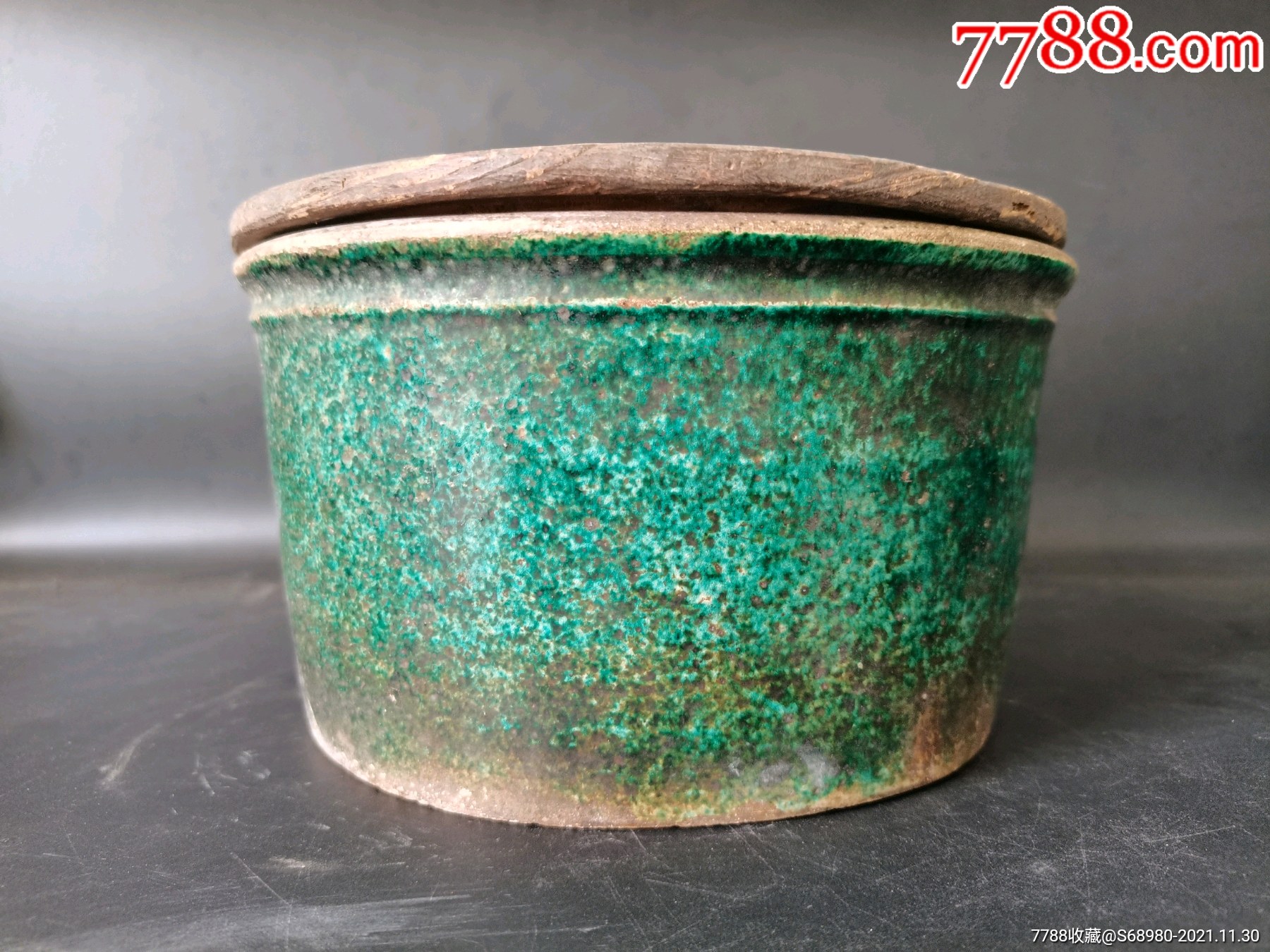 清代裕字款绿釉陶蟋蟀罐