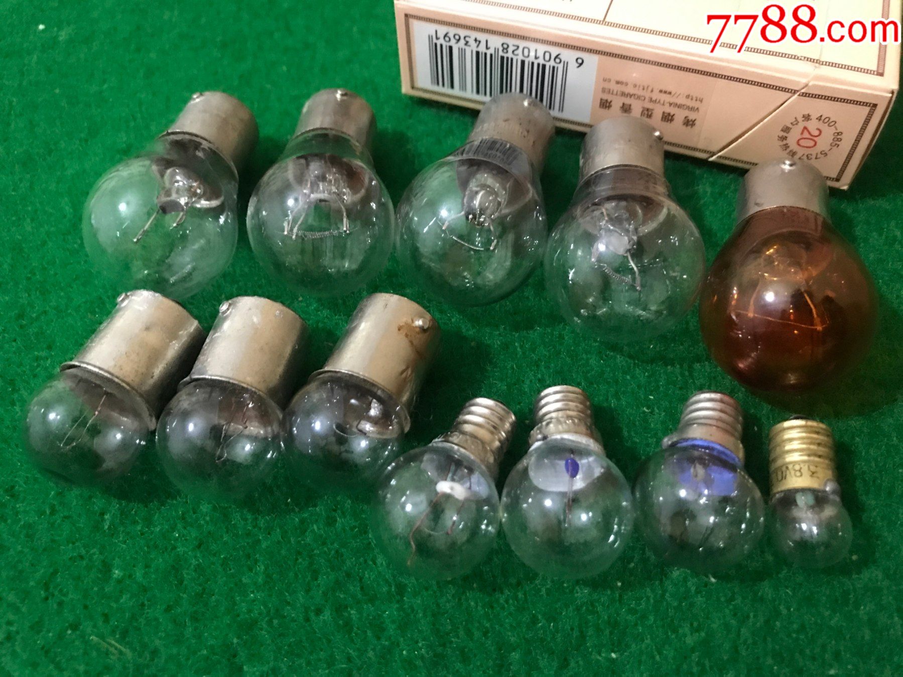 混杂老灯泡12个,其他灯具,灯具配件,八十年代(20世纪),玻璃/琉璃,照明