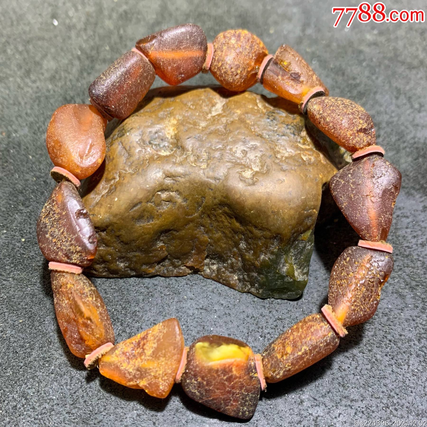 精美天然乌克兰蜜蜡原石手串1条