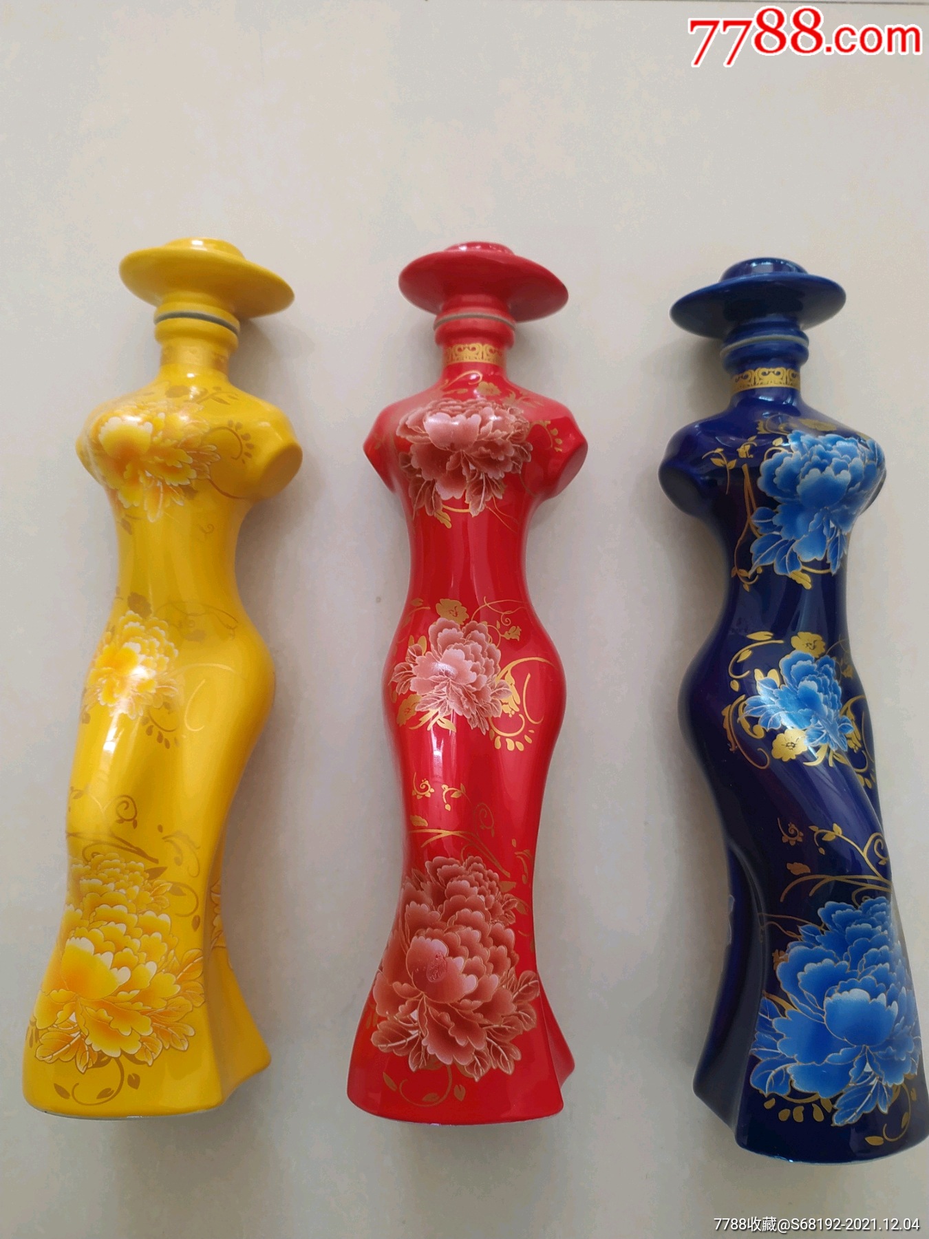 5品99花之冠牡丹仙子酒瓶(高26厘米)￥458.5品99