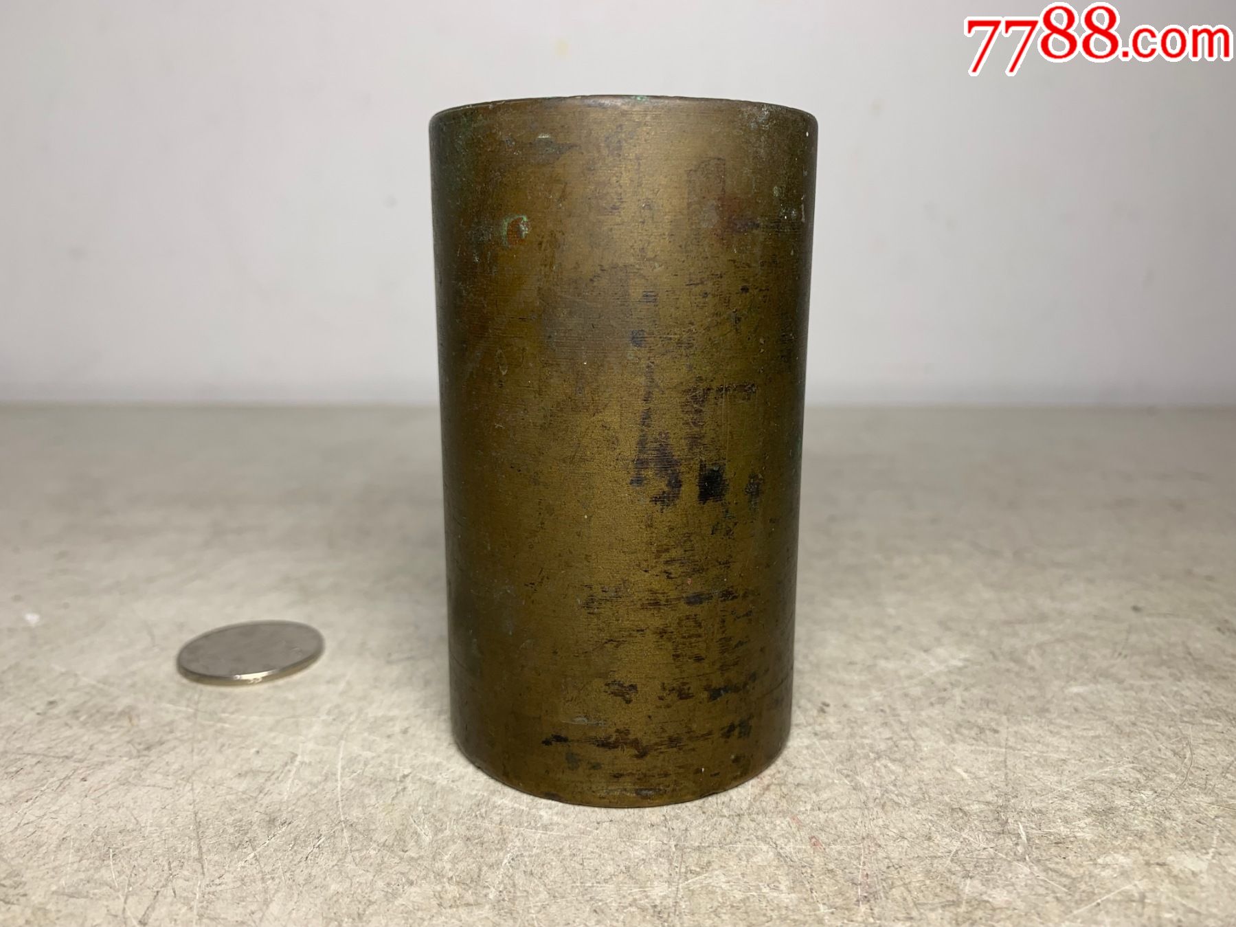 厚实的民国车工黄铜笔筒