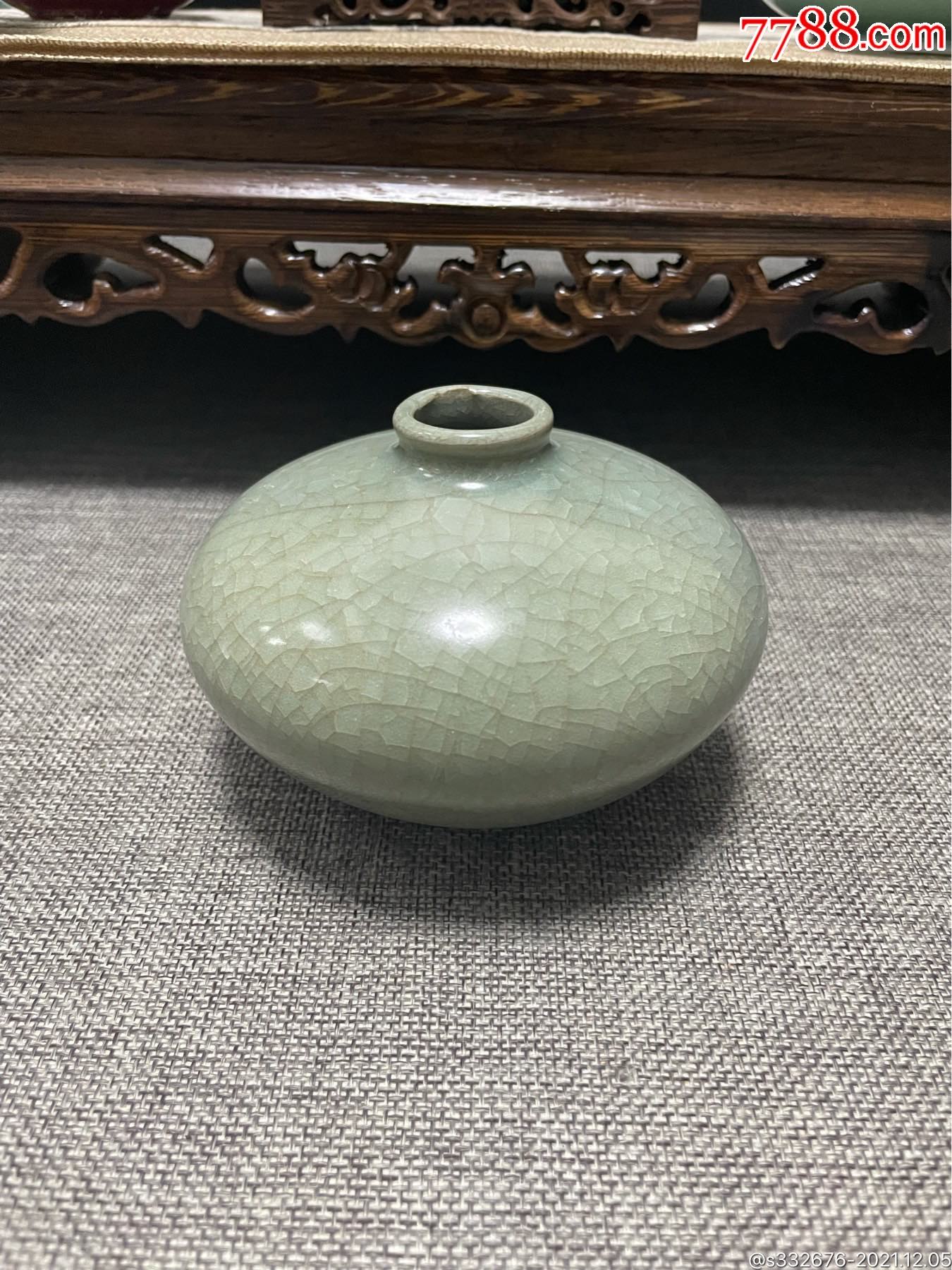 宋龙泉窑水盂_价格16000元_第1张_7788收藏__收藏热线