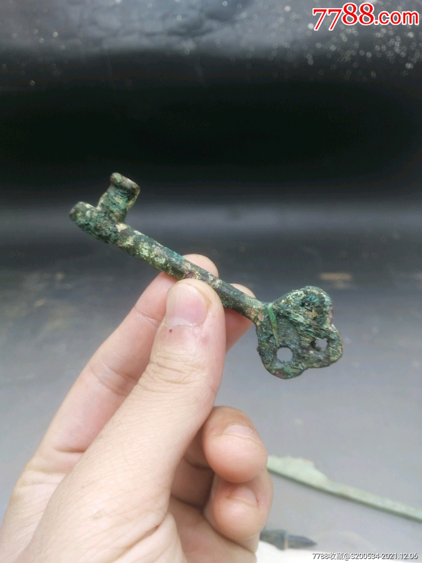 铜器杂件青铜钥匙古玩收藏古董民俗收藏投资升值礼品精美战汉钥匙一把