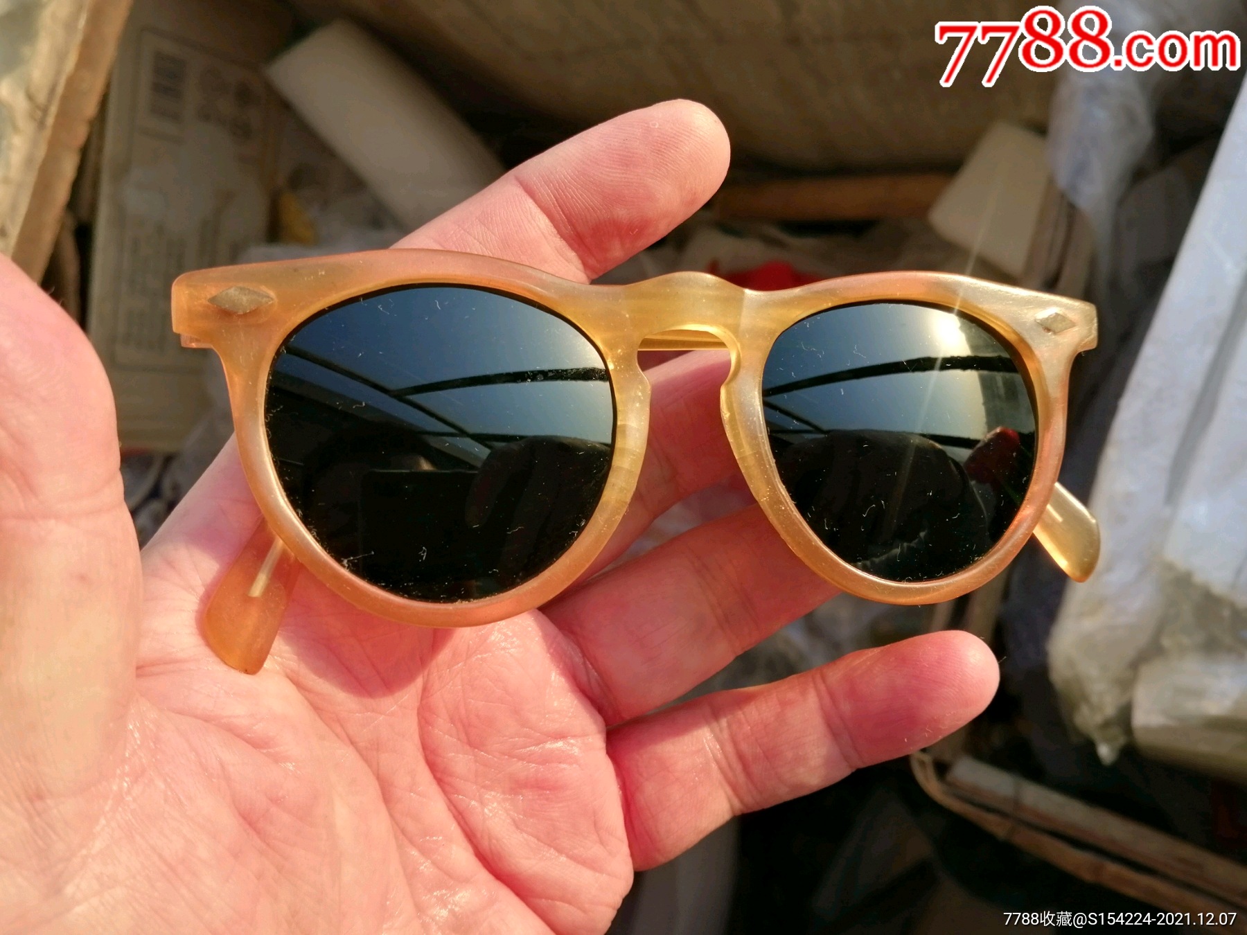 民国时期黄金柏老墨镜