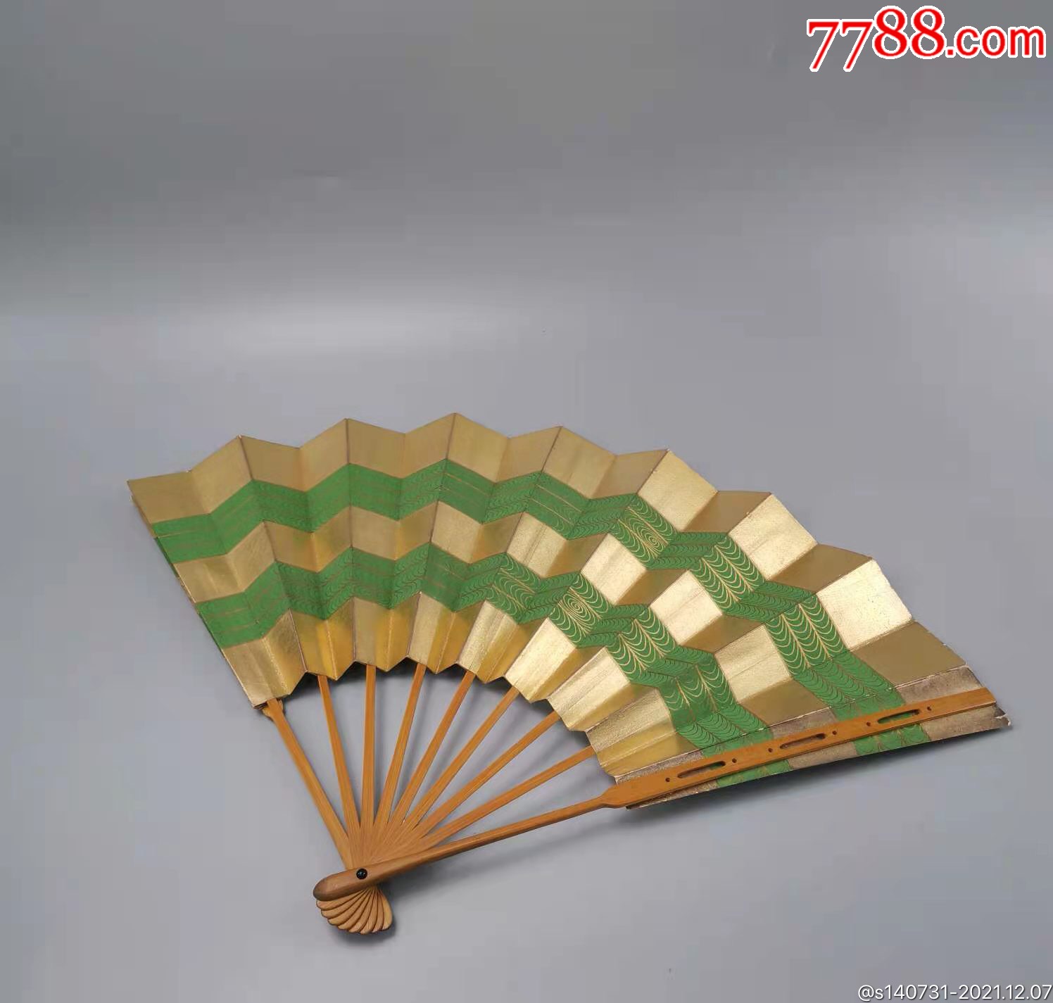 老折扇烫金包浆好一把日本回流折扇九单的书法画包浆好漂亮
