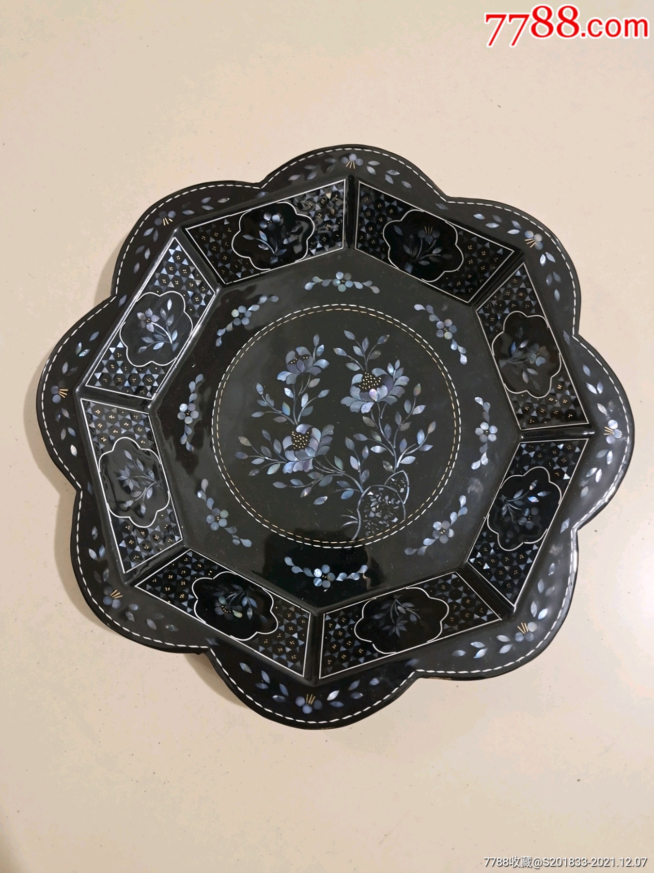 六十年代嵌螺钿漆盘