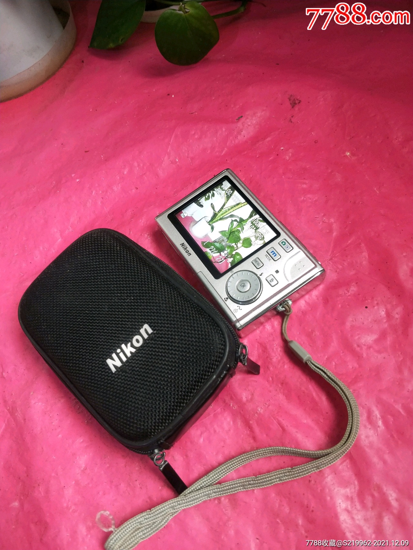 尼康s5型老式数码卡片相机