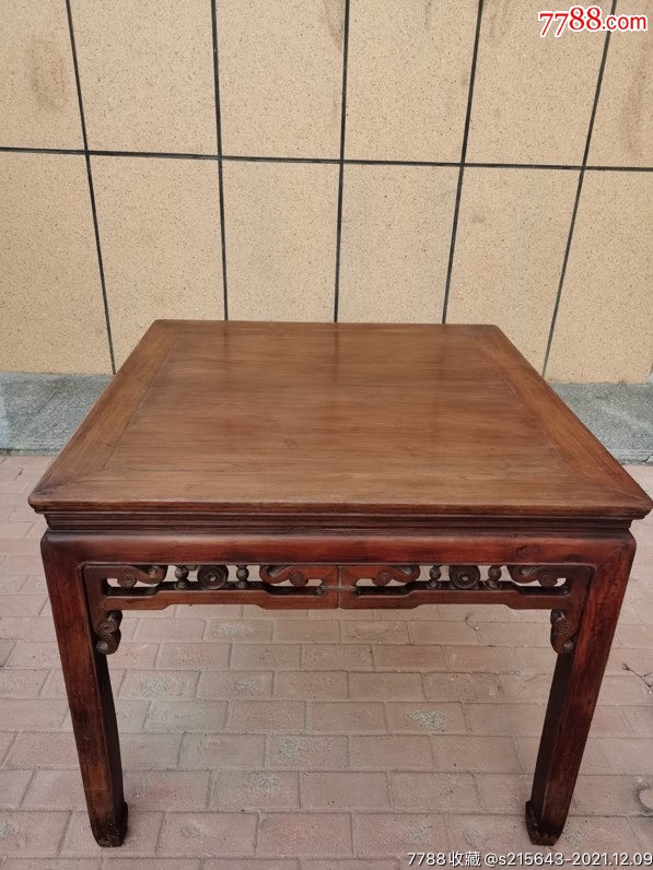 清晚苏作古典花梨木拐子龙八仙桌