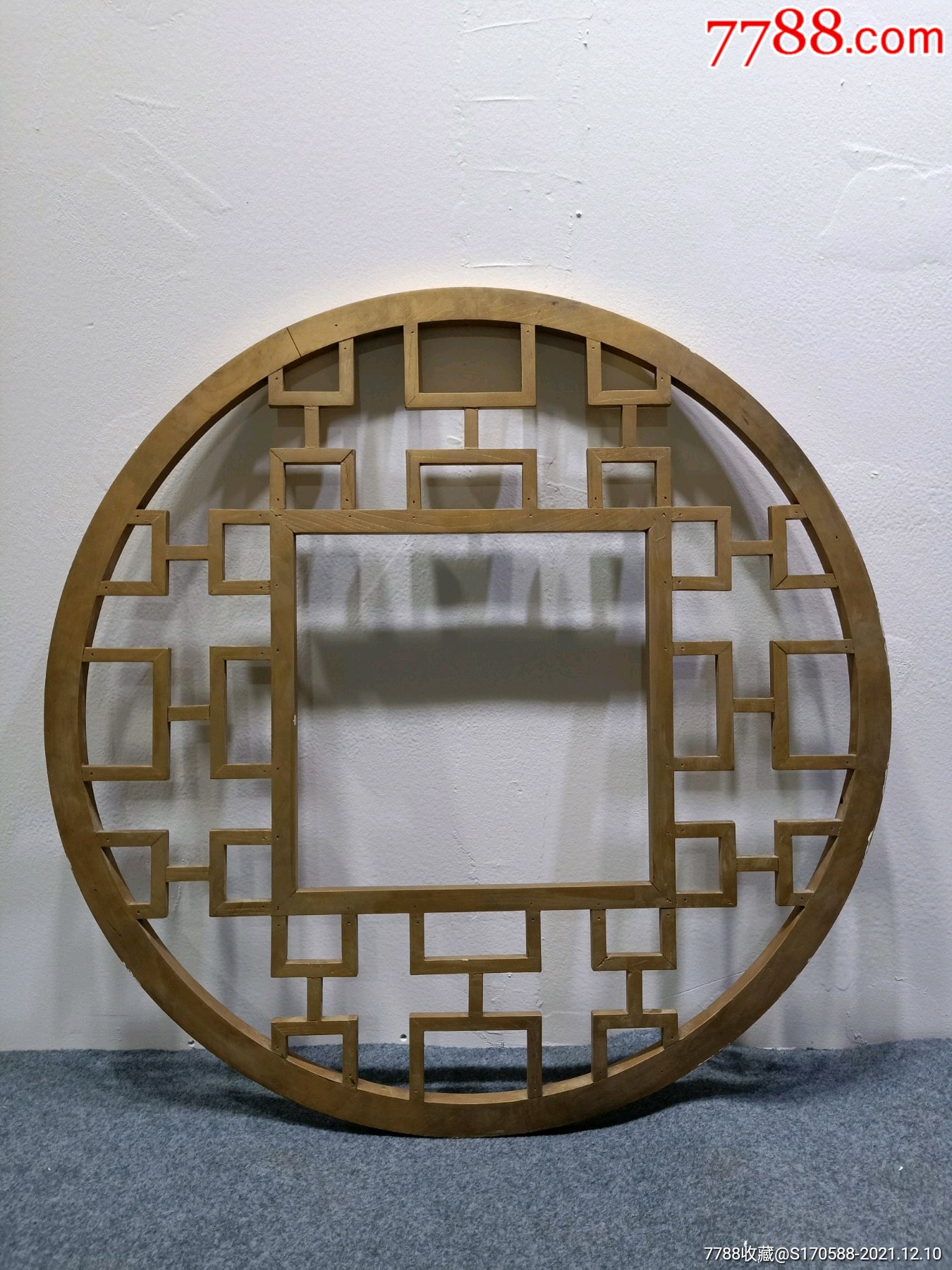 传统中式花格花窗挂件古典圆花窗内方外圆像个铜钱经典镂空格子简单