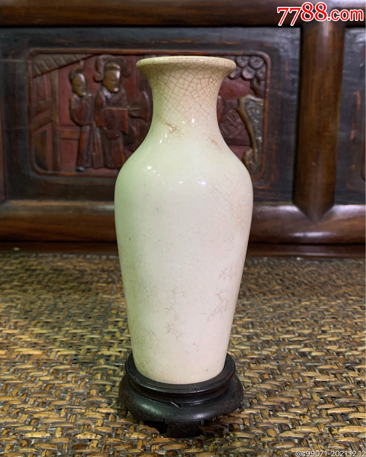 清中期漳州窑小柳叶瓶