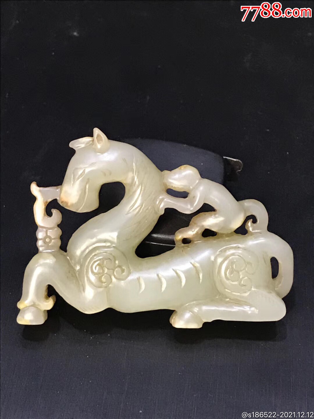 清代和田玉马上封侯摆件