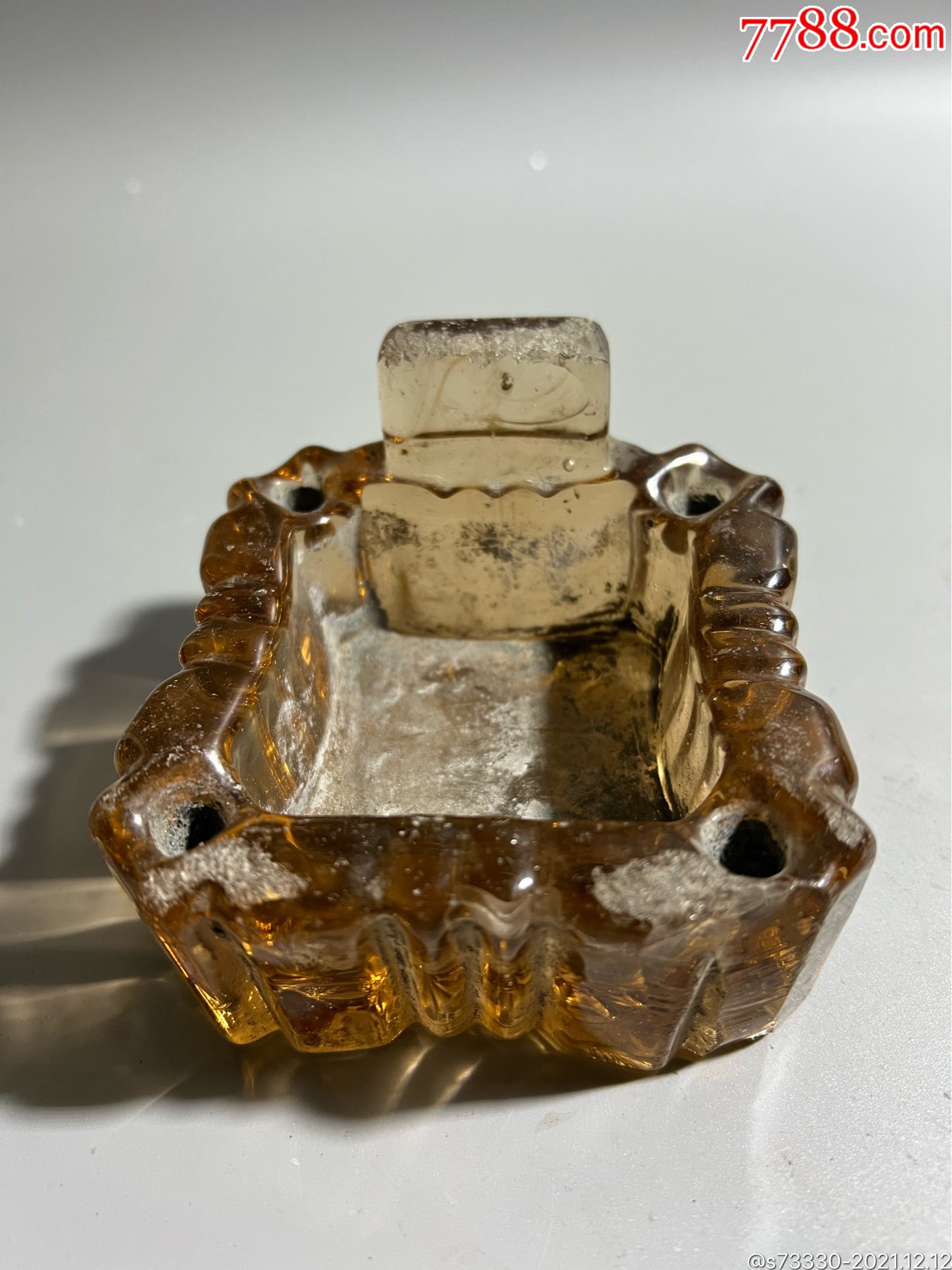 怀旧老物件民国时期玻璃烟灰缸一只磨损