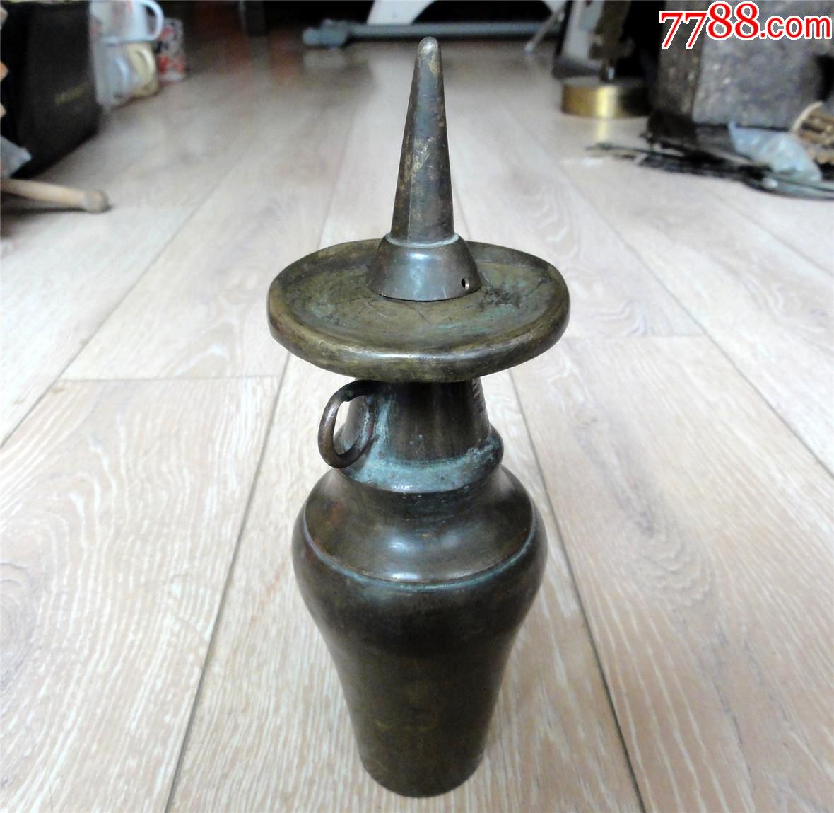 灯烛收藏2112民国边疆老包浆净瓶形带提环尖嘴中空铜油灯226g