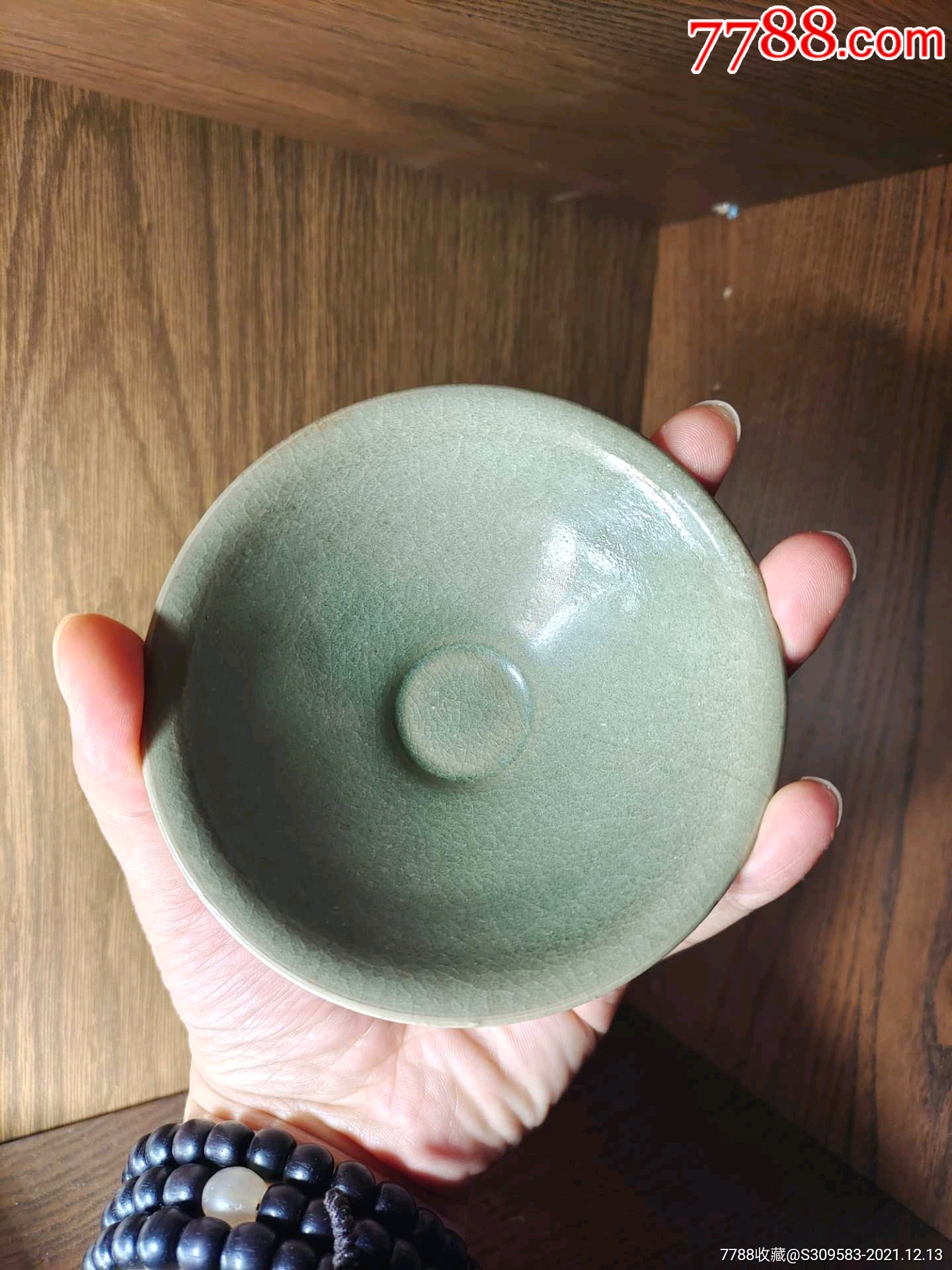 宋金代耀州窑橄榄绿素盏一枚