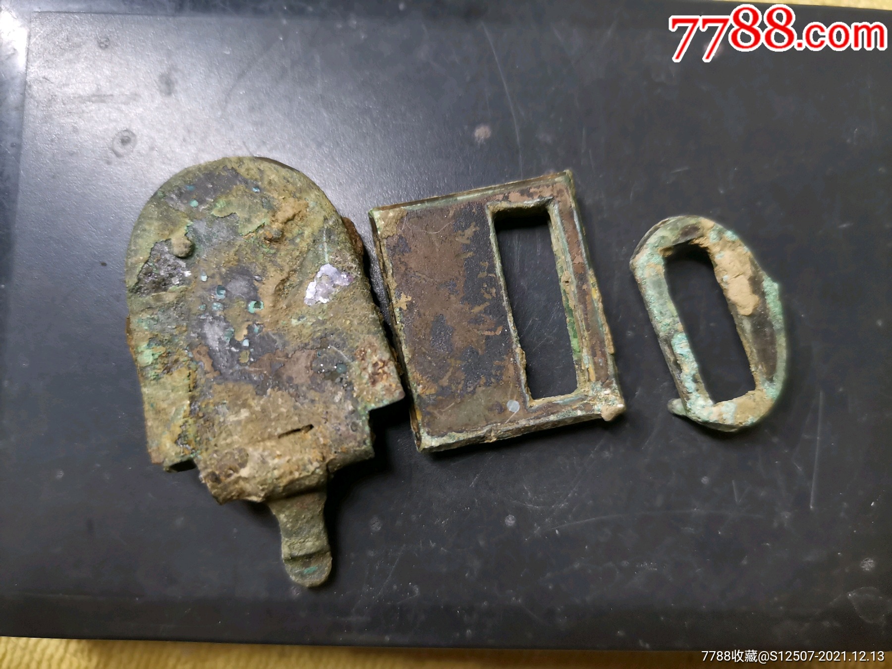 青铜带扣