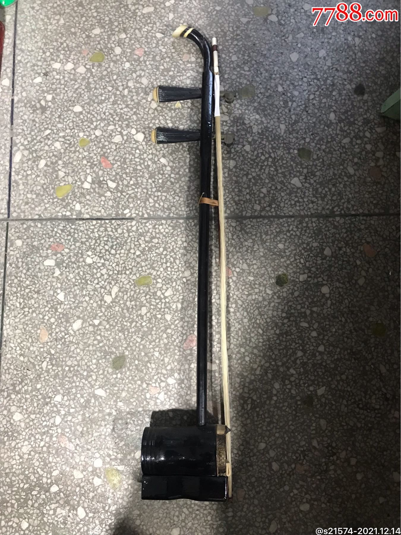 一把十分普通音质不错的铜妞子的老二胡