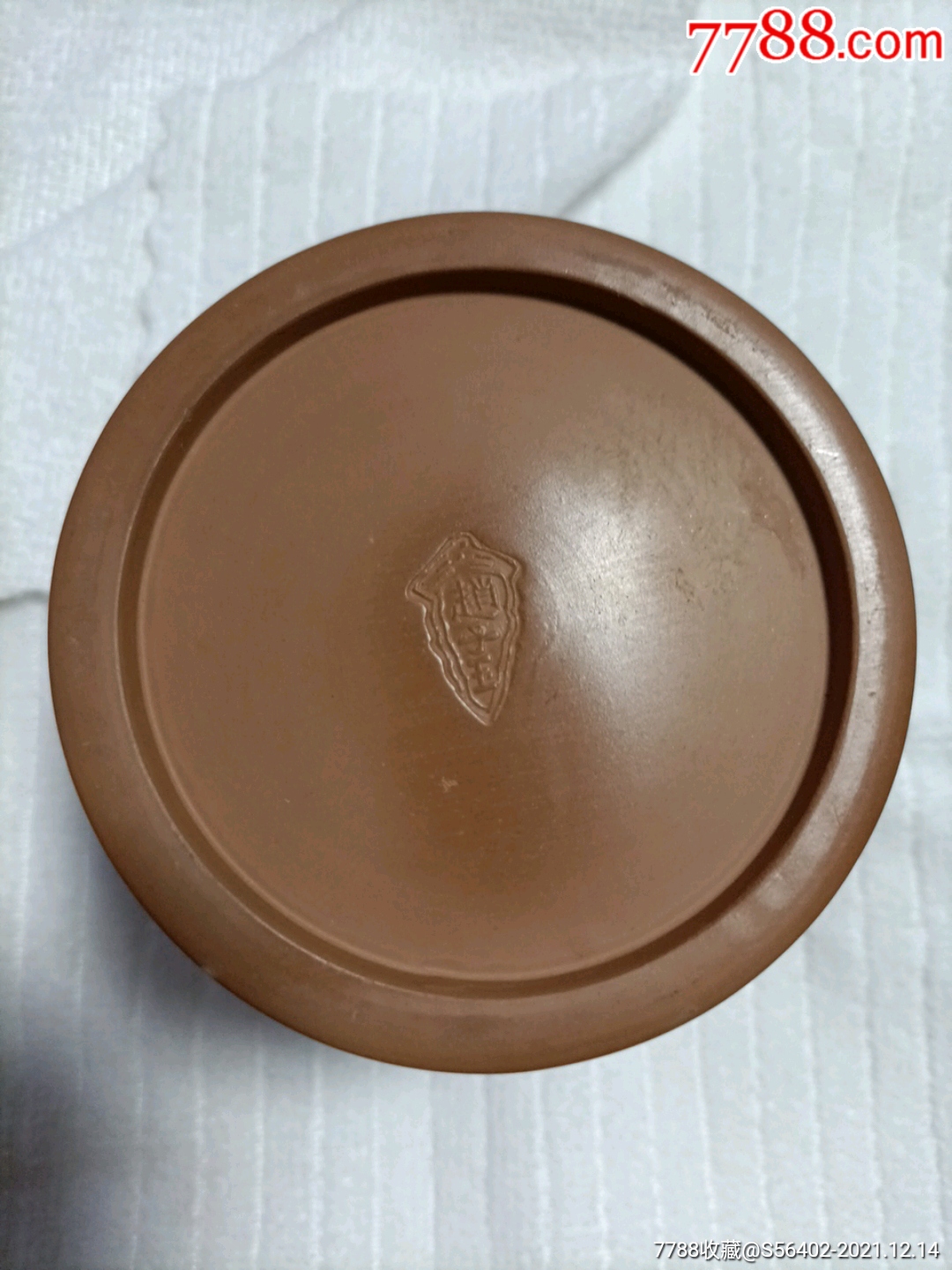 0次进行点评点评:0浏览量:备注:泥制蛐蛐罐一个,罐底有款,赵子玉章