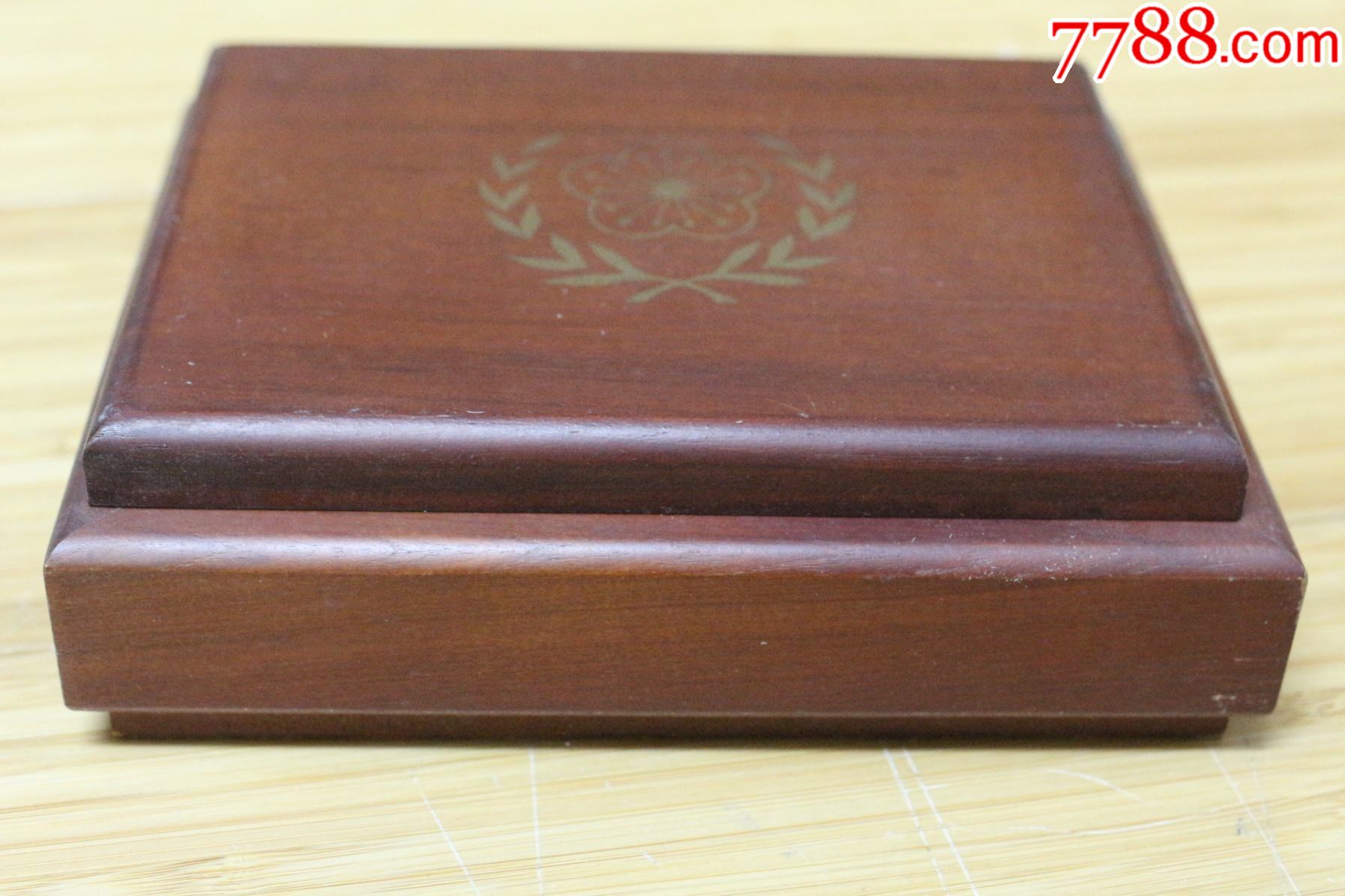 民国八十一年空匣子可用作邮票钱币收纳盒老物件_旧盒子_第1张_7788