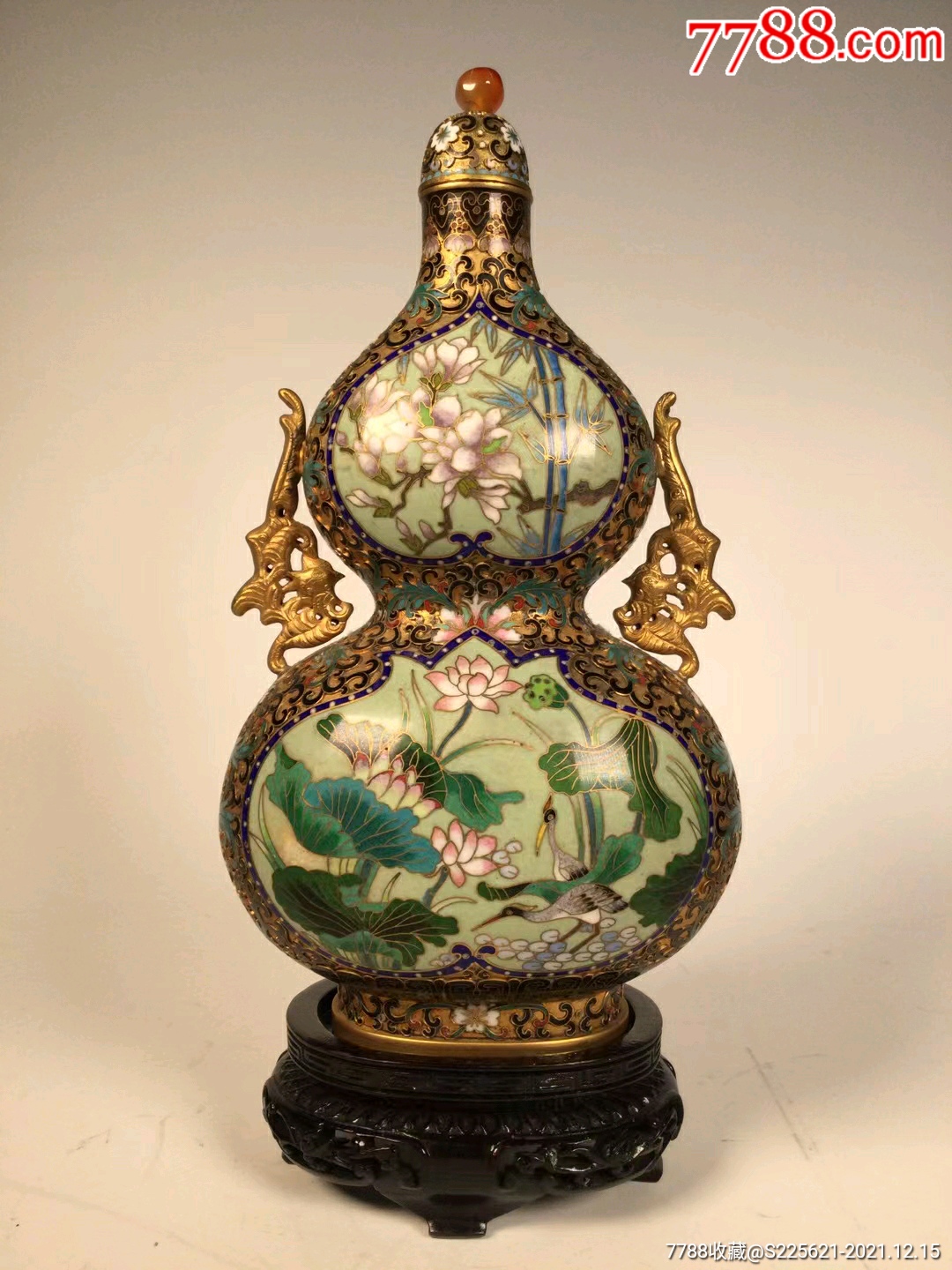 创汇时期景泰蓝金底宝相花开窗花鸟纹葫芦瓶