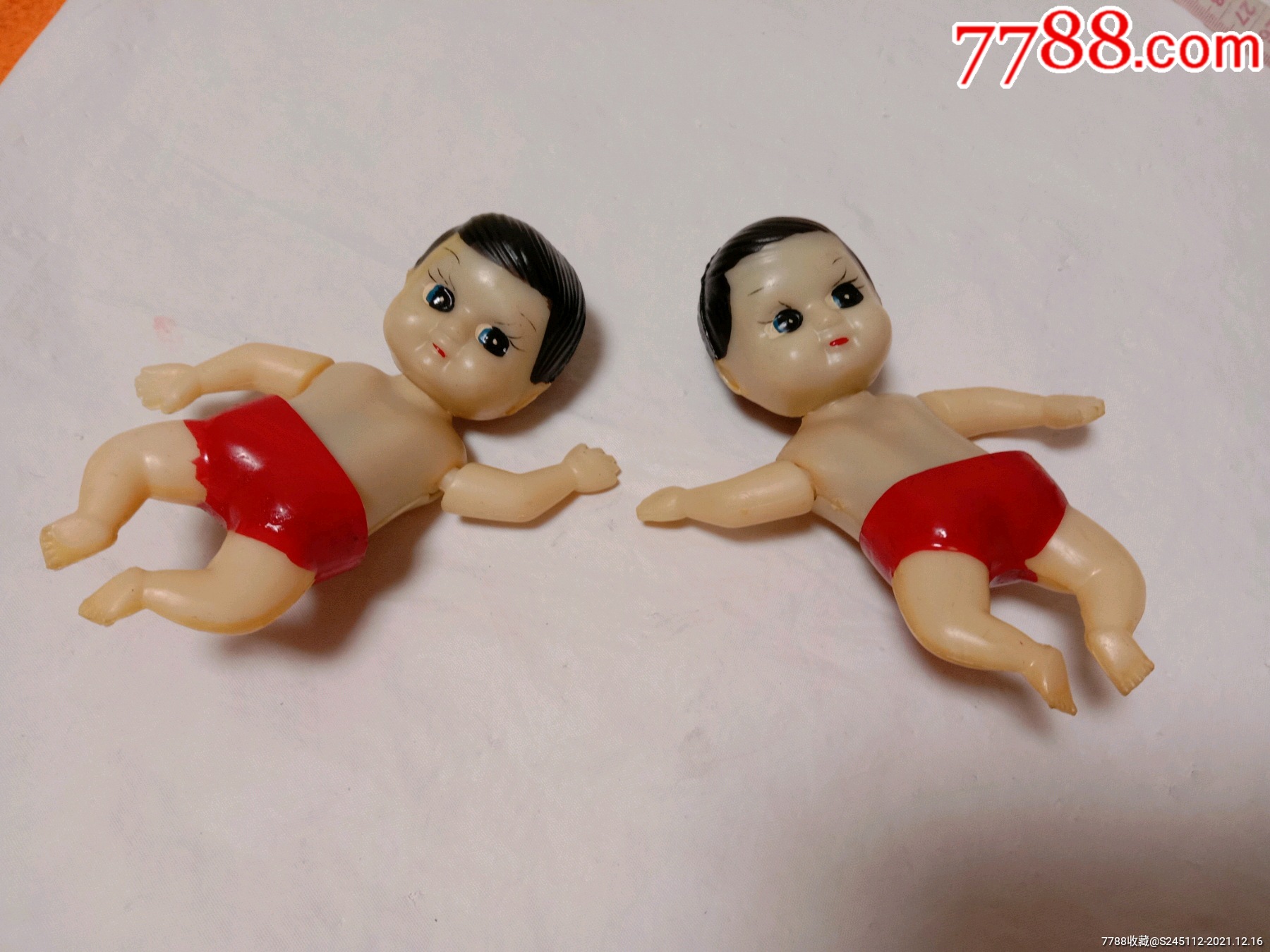 怀旧老玩具塑料游泳娃娃两款合售见图见描述