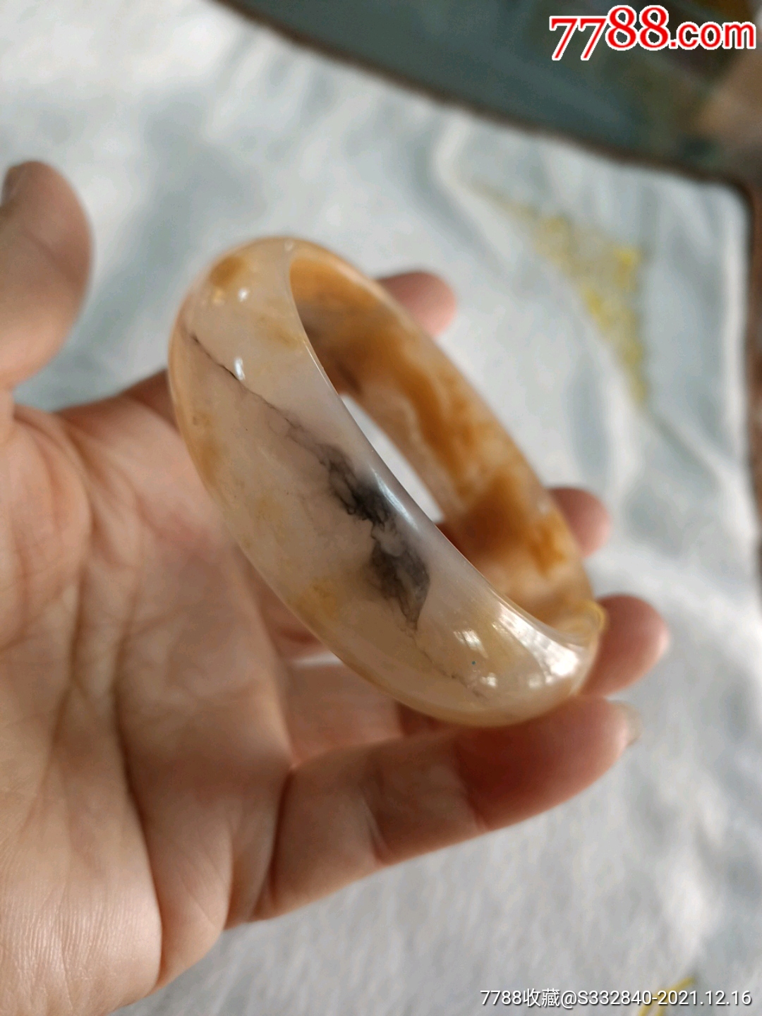 新疆戈壁彩玉手镯