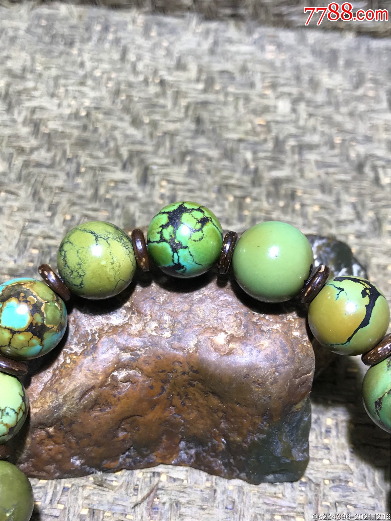 十堰高瓷老军绿网花绿松石手串一条