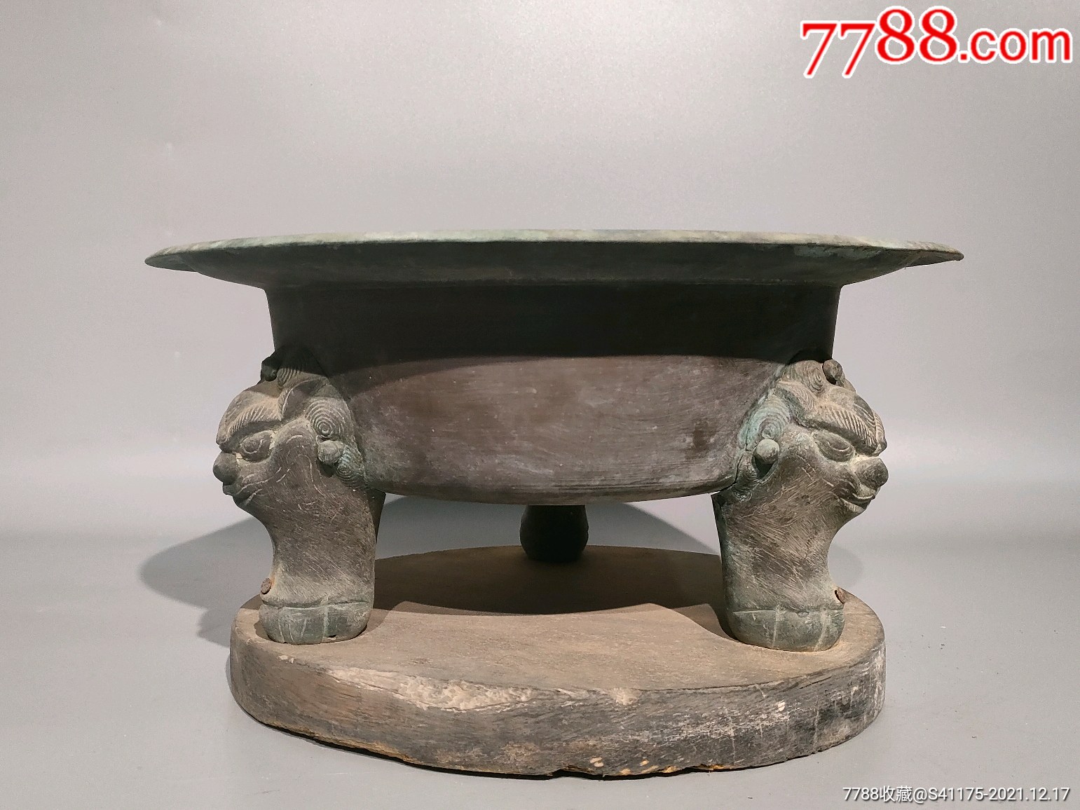 取暖必备铜火盆形制规整大气皮壳一流整体风格典雅高贵保存完好