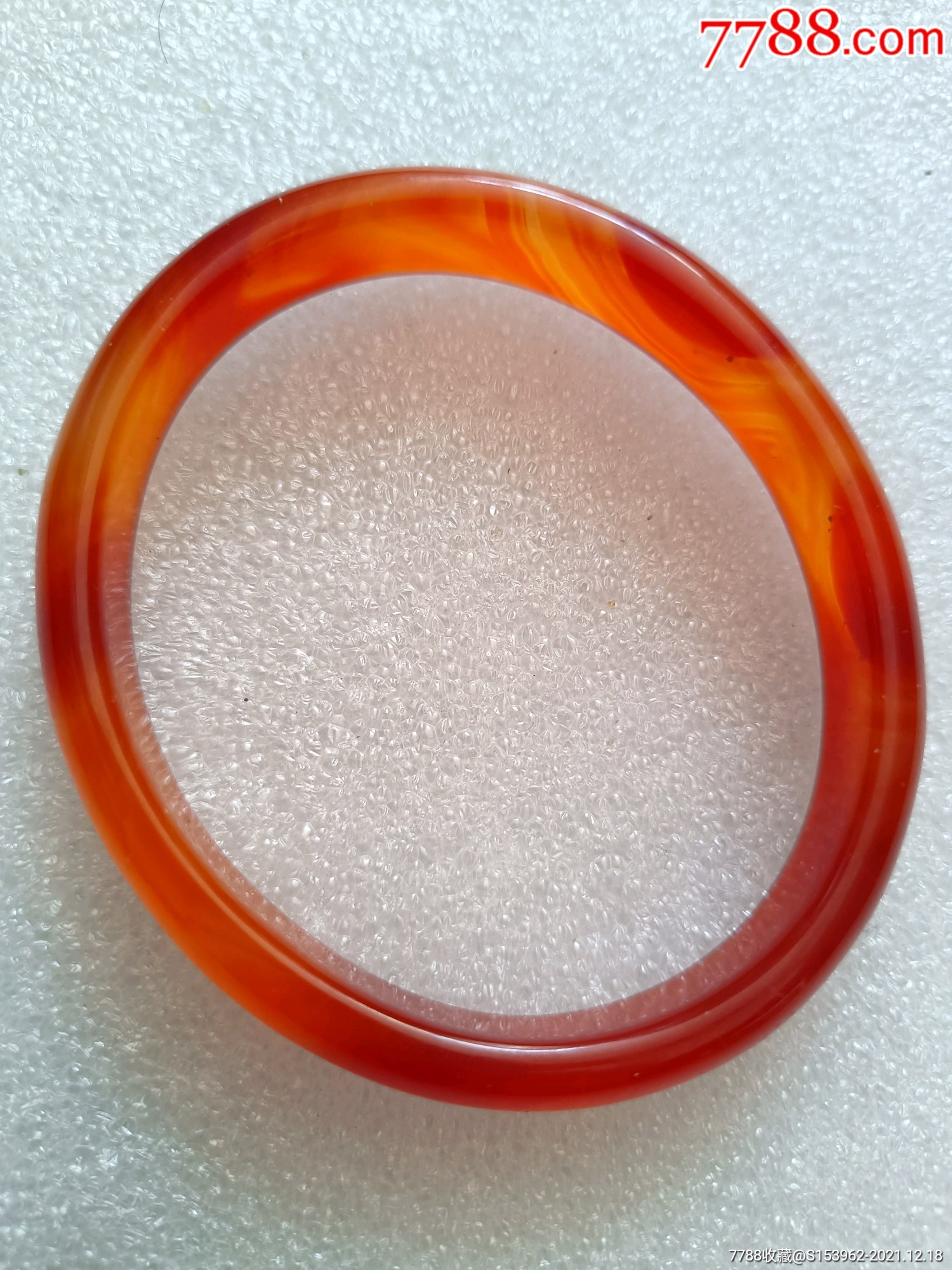 缠丝玛瑙贵妃手镯