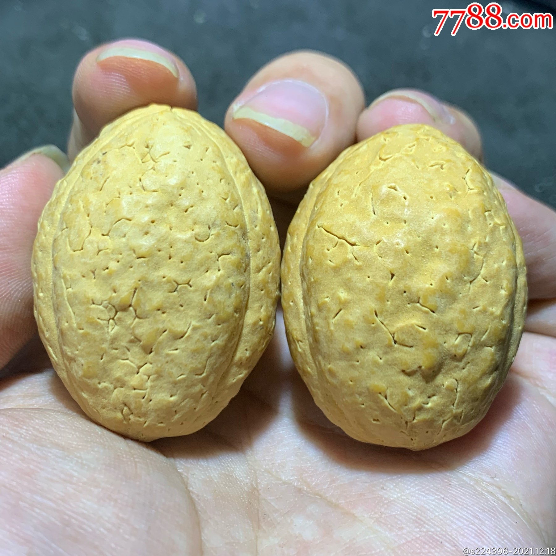 龙蛋玉化玄武3瓣菩提一对