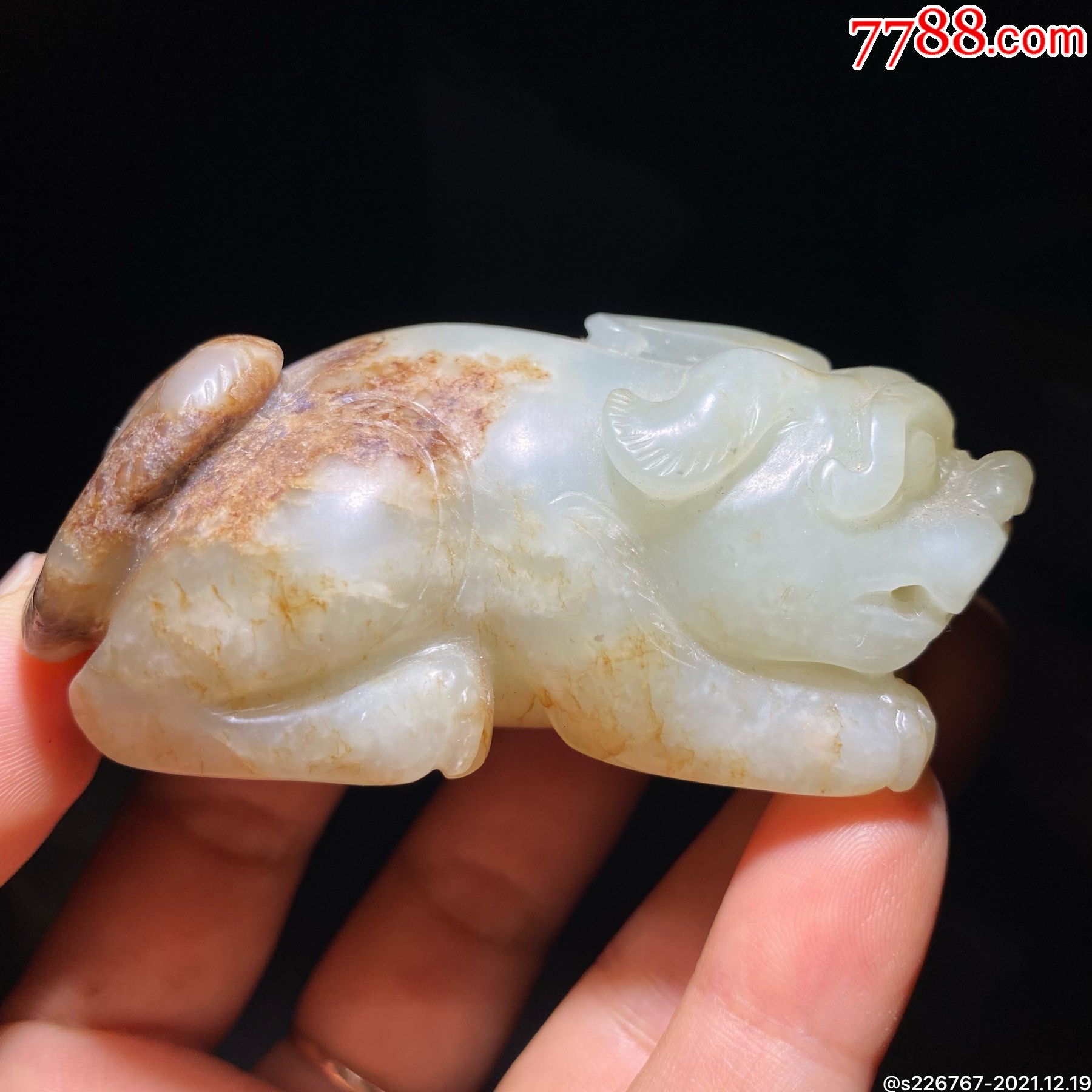 旧藏和田玉瑞兽雕件