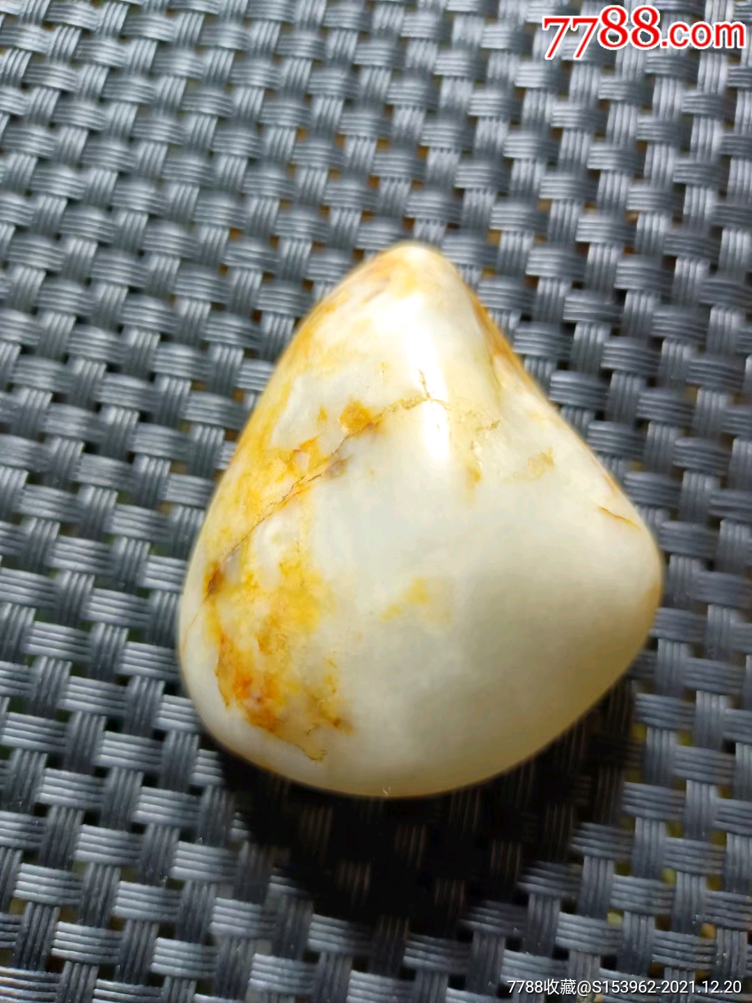 6厘米,重量76.9克,包邮简介:年代不详,白玉